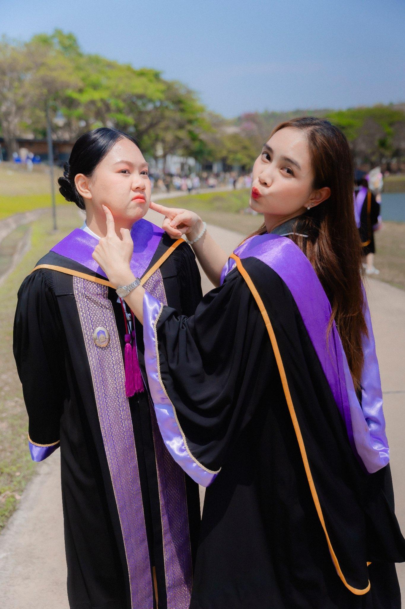 ผลงานรับปริญญา มหาวิทยาลัยพะเยา โดย เด็กหิ้วกล้อง ภาพที่ 4