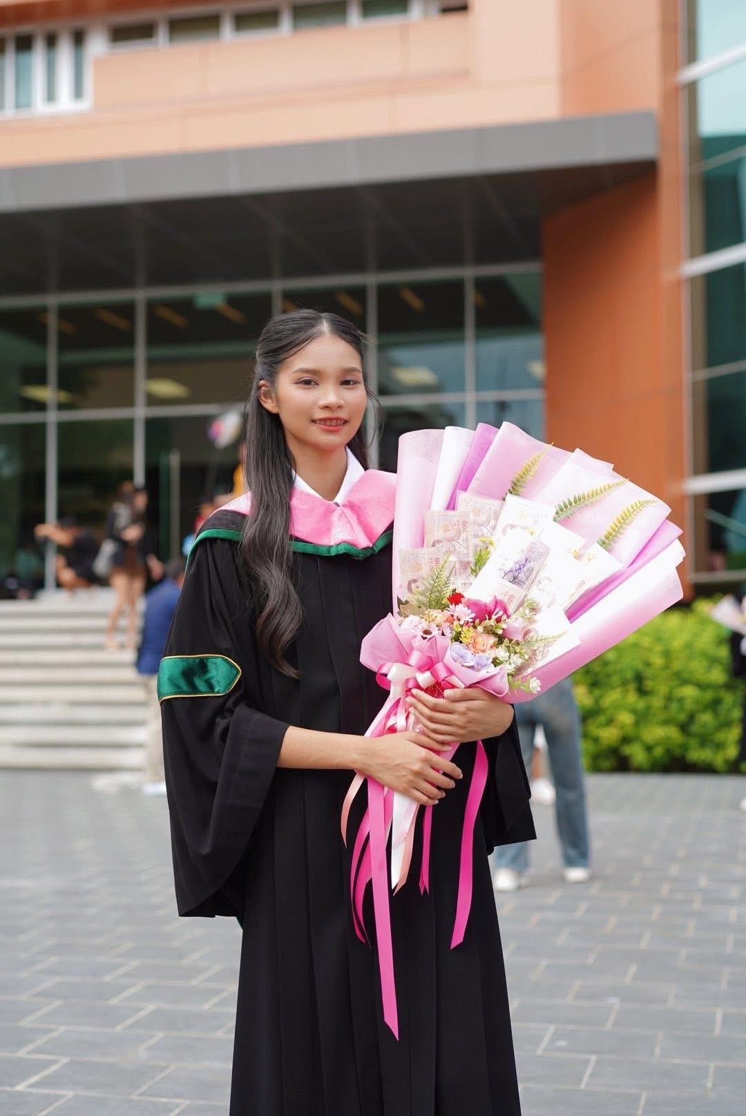 ผลงานรับปริญญา มหาวิทยาลัยราชภัฏเทพสตรี โดย เด็กหิ้วกล้อง ภาพที่ 10