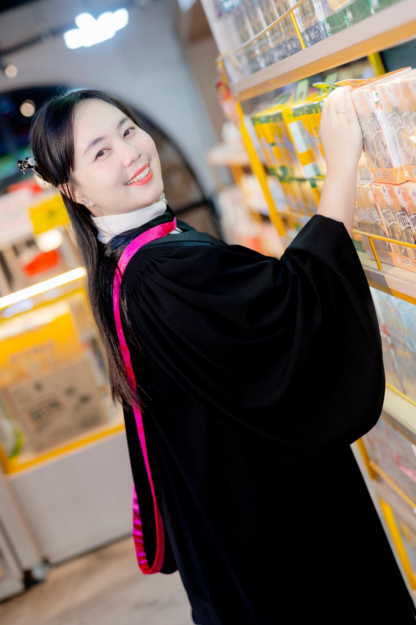ผลงานรับปริญญา มหาวิทยาลัยศิลปากร โดย เด็กหิ้วกล้อง ภาพที่ 10