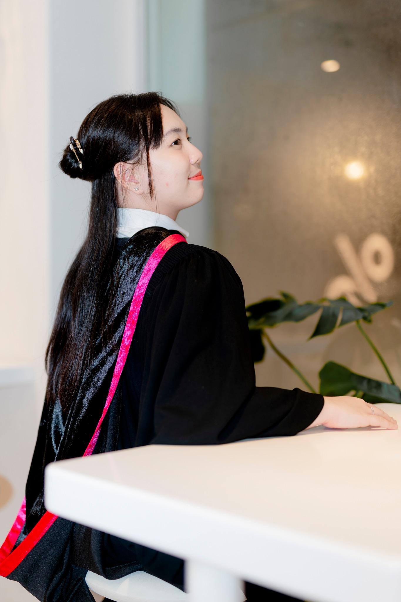 ผลงานรับปริญญา มหาวิทยาลัยศิลปากร โดย เด็กหิ้วกล้อง ภาพที่ 17