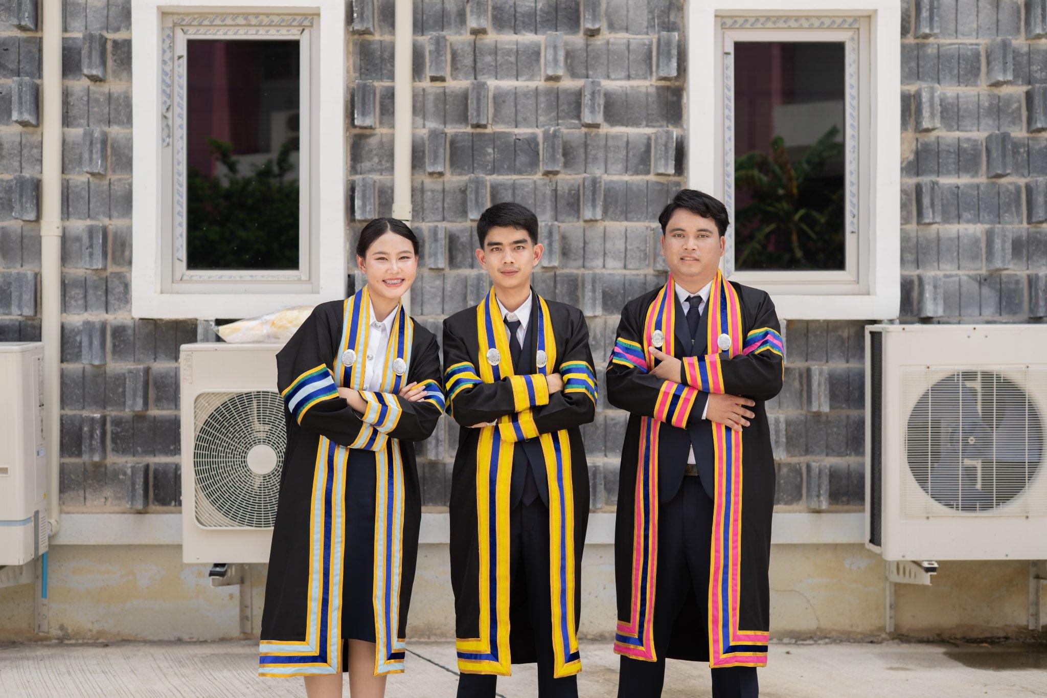 ผลงานรับปริญญา มหาวิทยาลัยราชภัฏนครปฐม โดย เด็กหิ้วกล้อง ภาพที่ 11