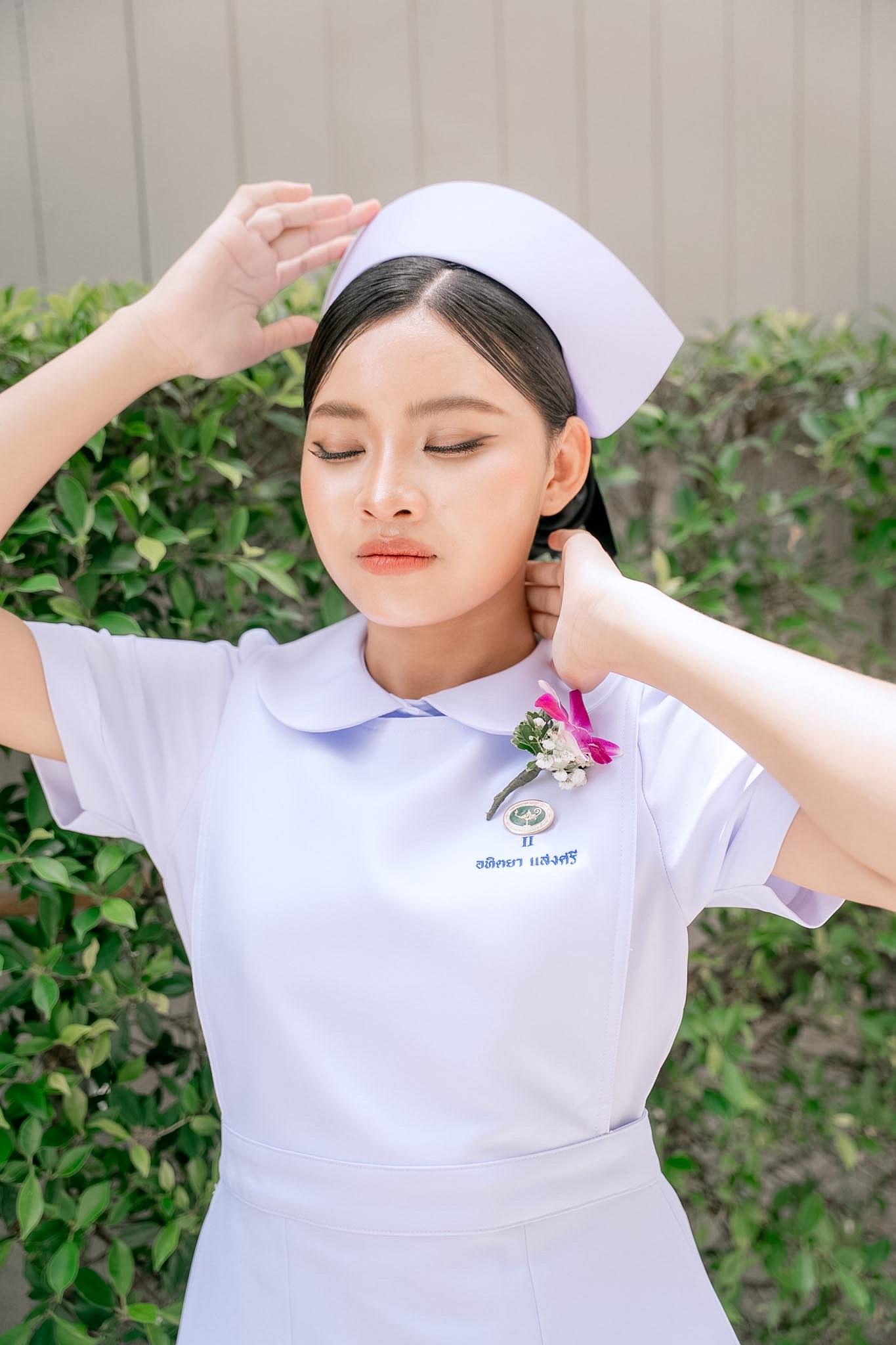 ผลงานรับปริญญา มหาวิทยาลัยนวมินทราธิราช โดย เด็กหิ้วกล้อง ภาพที่ 1