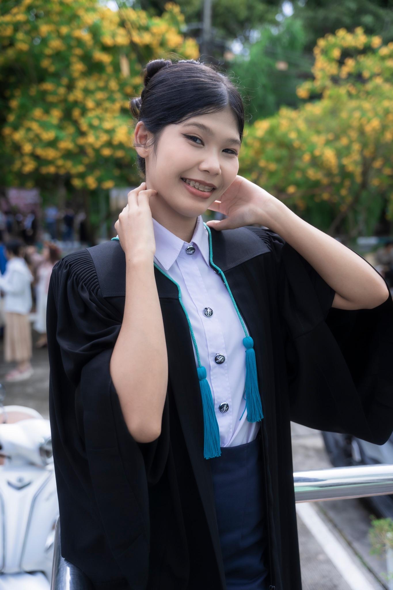 ผลงานรับปริญญา มหาวิทยาลัยเกษตรศาสตร์ โดย เด็กหิ้วกล้อง ภาพที่ 2