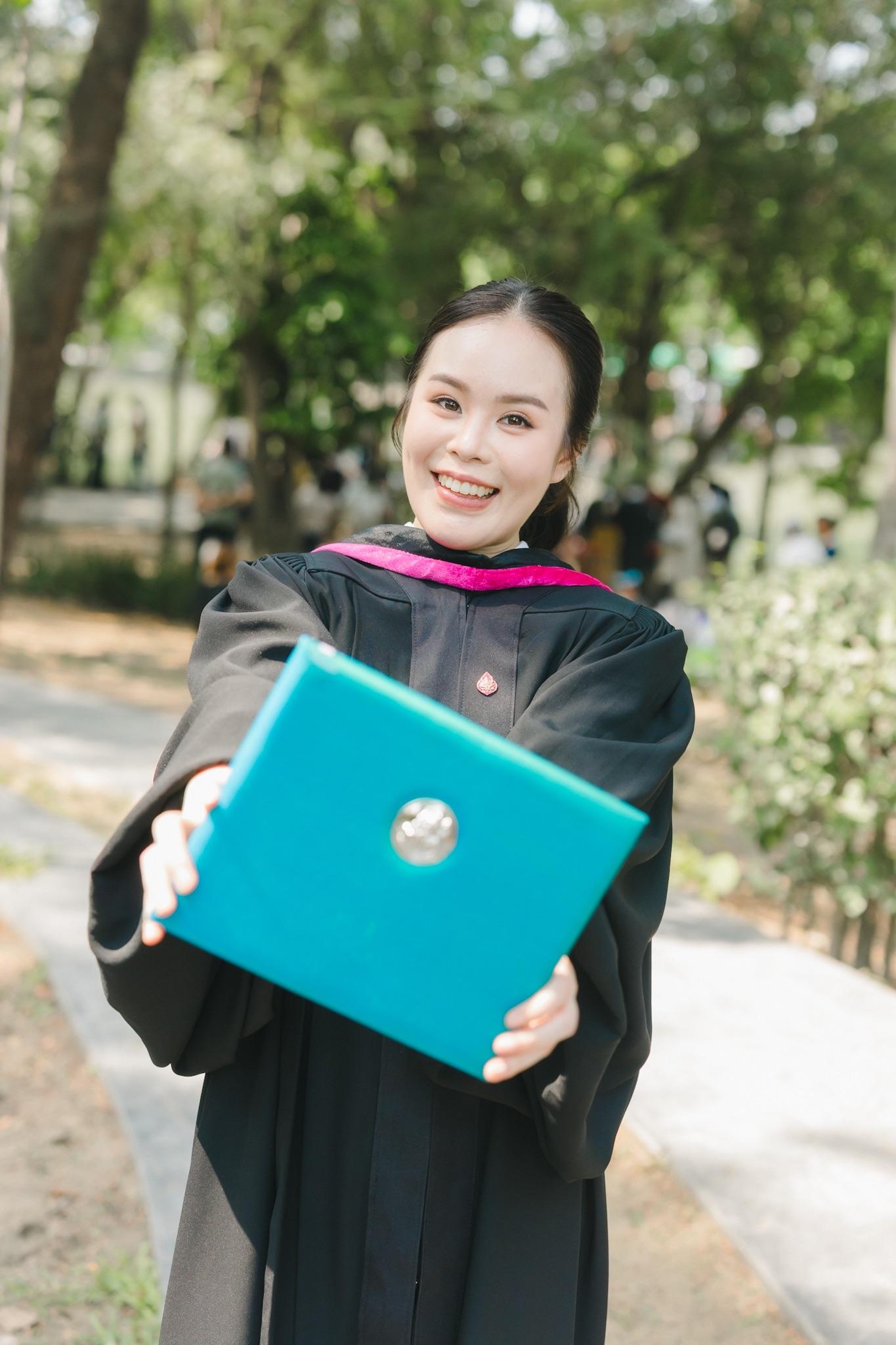 ผลงานรับปริญญา โดย Veephotographer ภาพที่ 2
