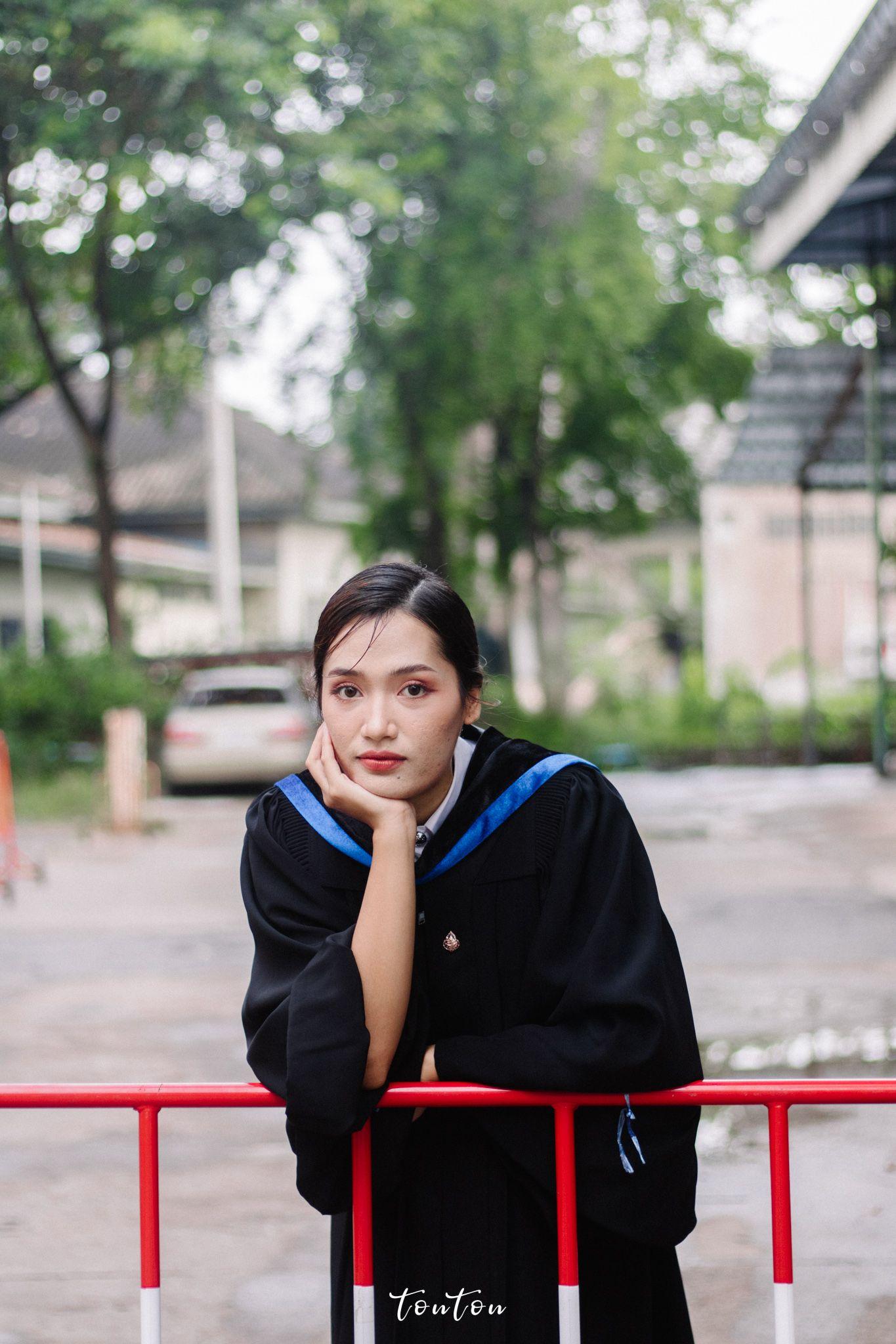 ผลงานรับปริญญา มหาวิทยาลัยศิลปากร โดย TonTonPhoto ภาพที่ 1