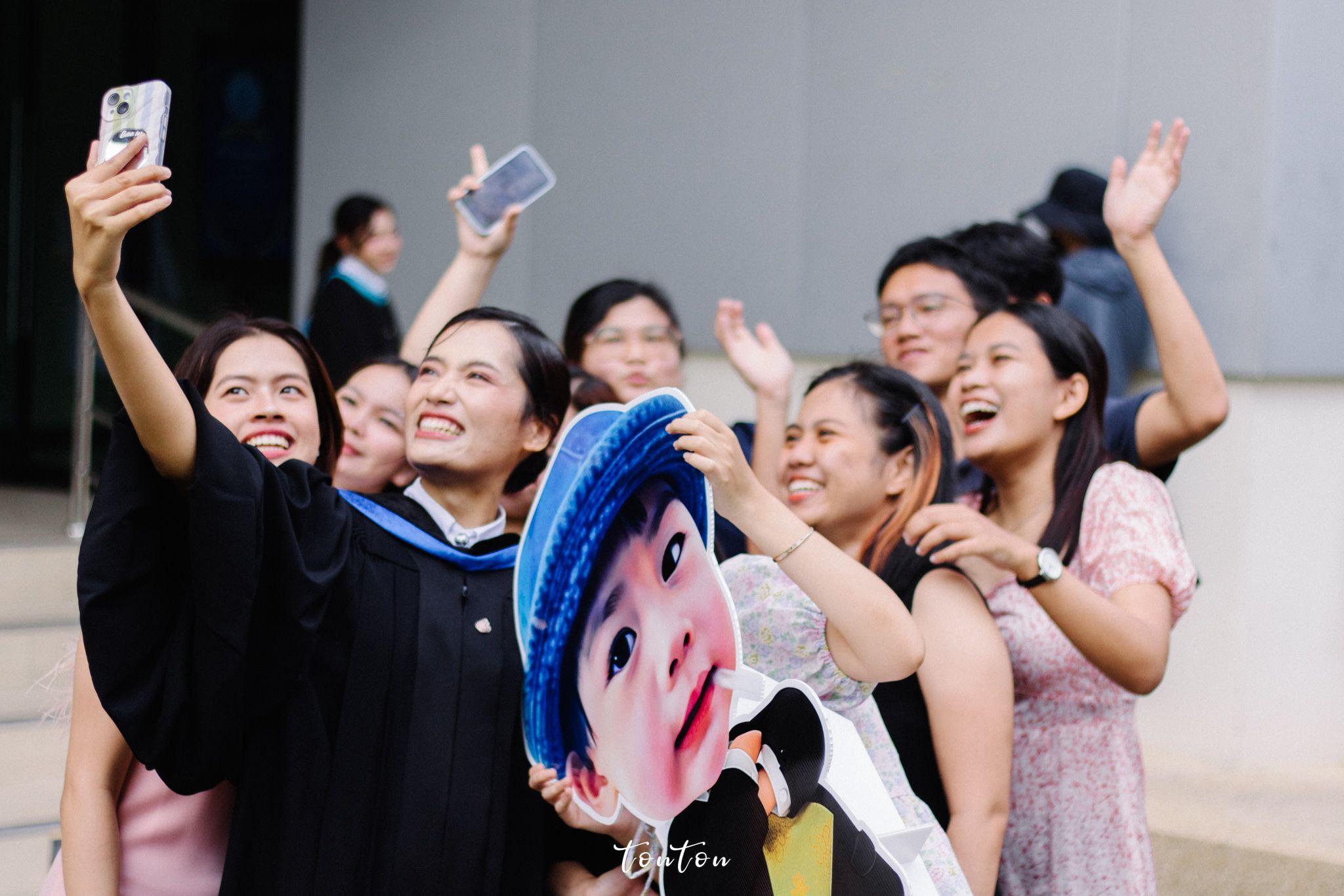 ผลงานรับปริญญา มหาวิทยาลัยศิลปากร โดย TonTonPhoto ภาพที่ 6