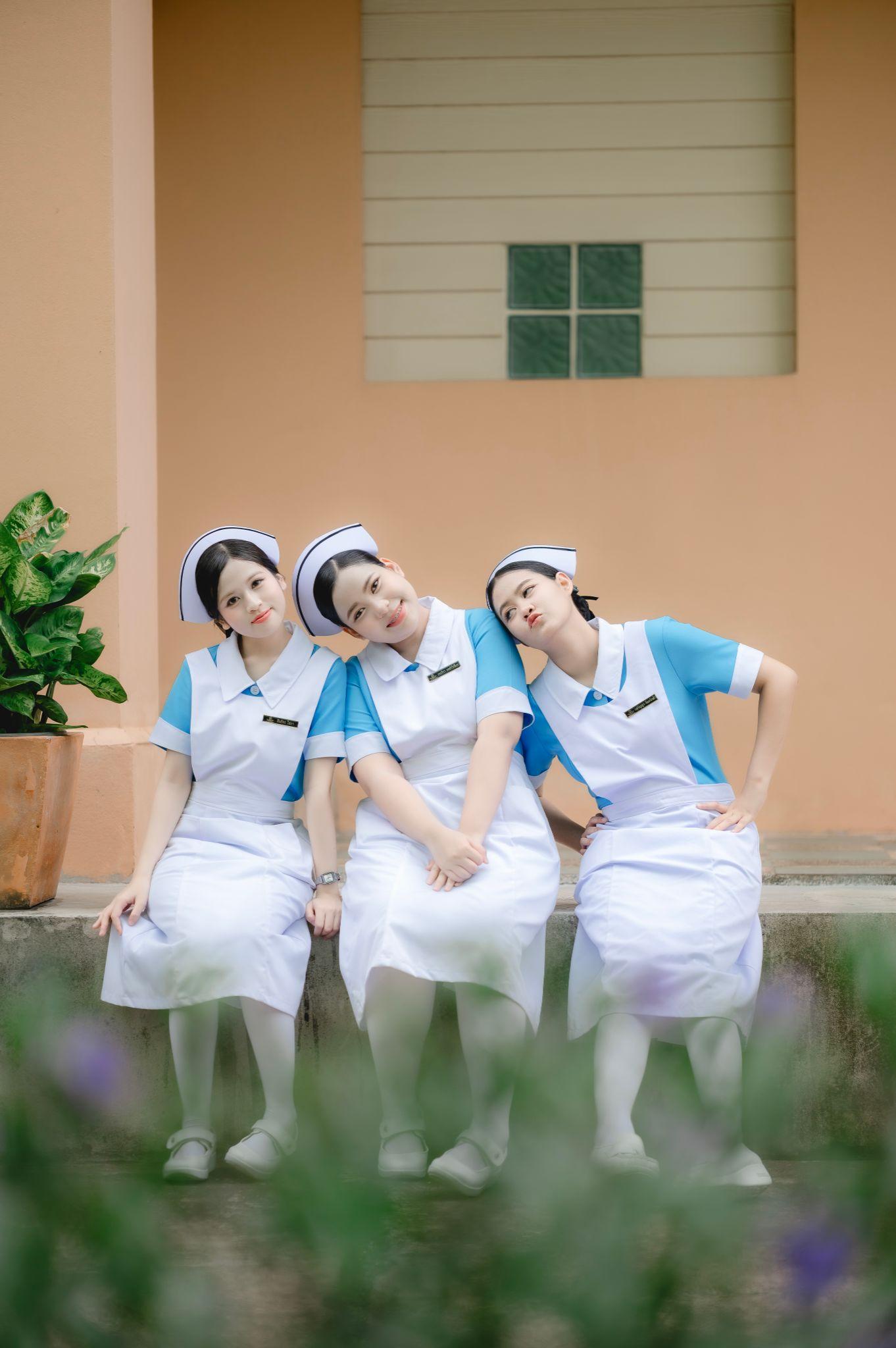 ผลงานรับปริญญา โดย Feelings Studio ภาพที่ 13