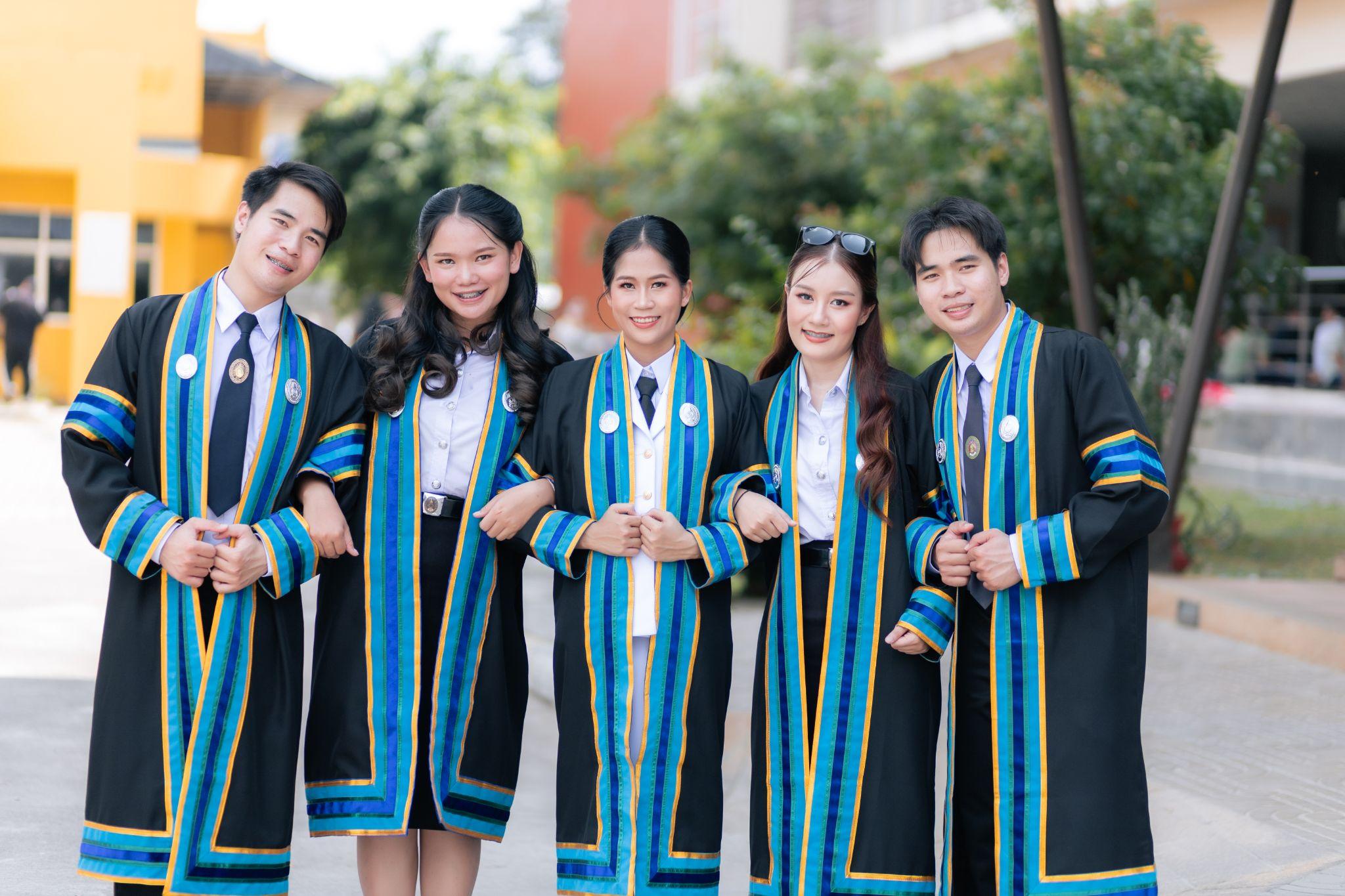 ผลงานรับปริญญา มหาวิทยาลัยราชภัฏอุตรดิตถ์ โดย Khasan Photography ภาพที่ 20