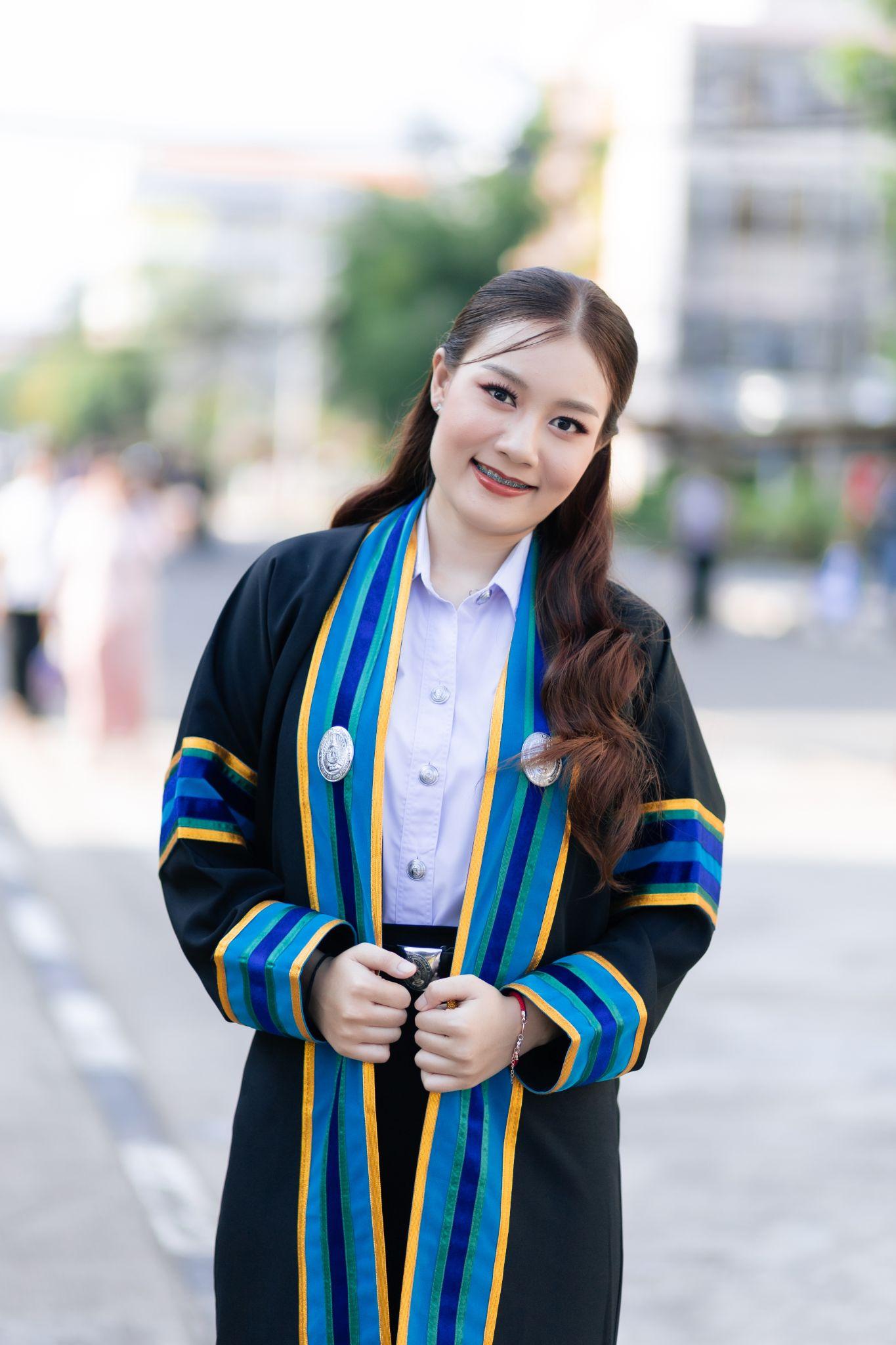 ผลงานรับปริญญา มหาวิทยาลัยราชภัฏอุตรดิตถ์ โดย Khasan Photography ภาพที่ 1