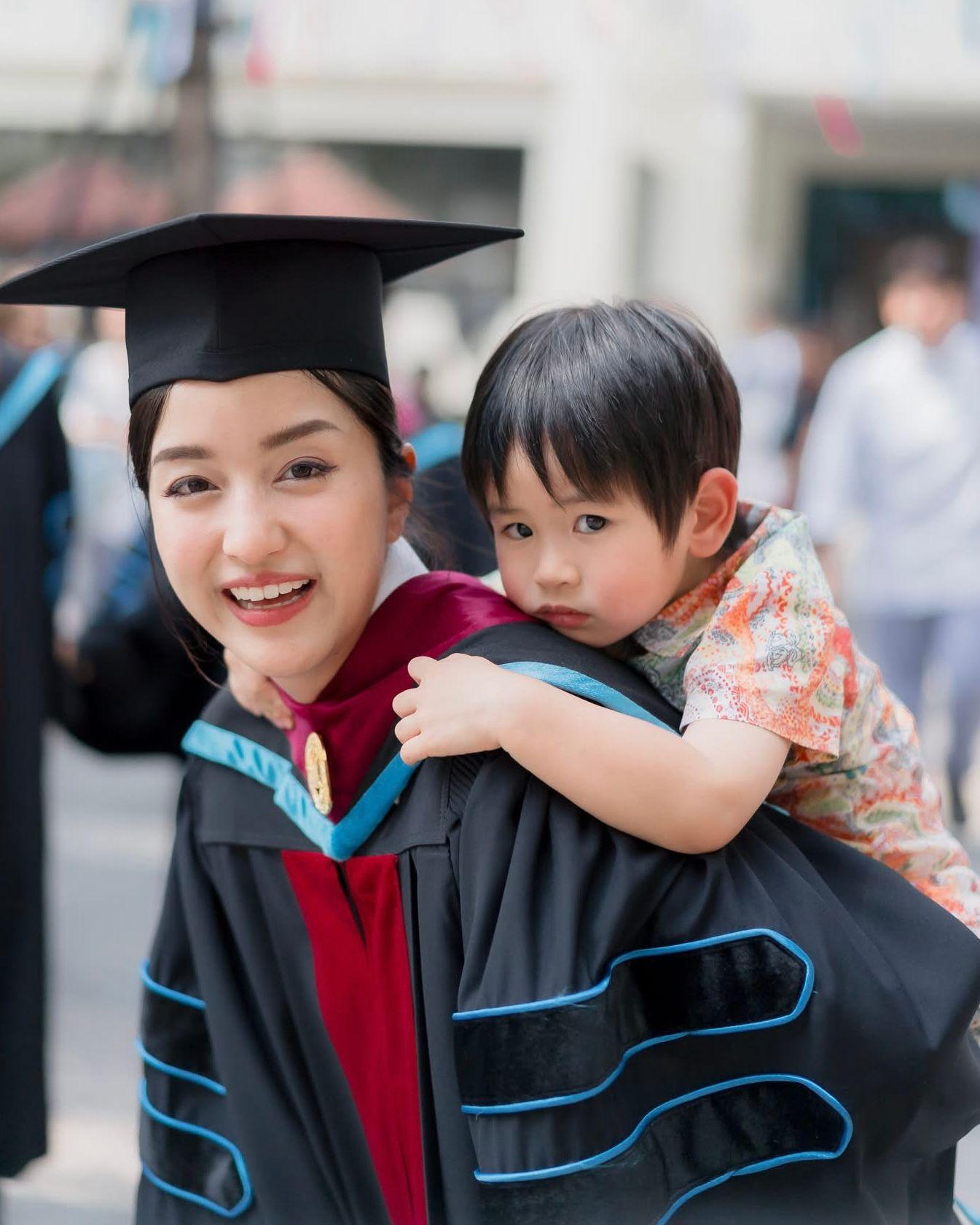 ผลงานรับปริญญา มหาวิทยาลัยสวนดุสิต โดย Nuremekdiary ภาพที่ 3