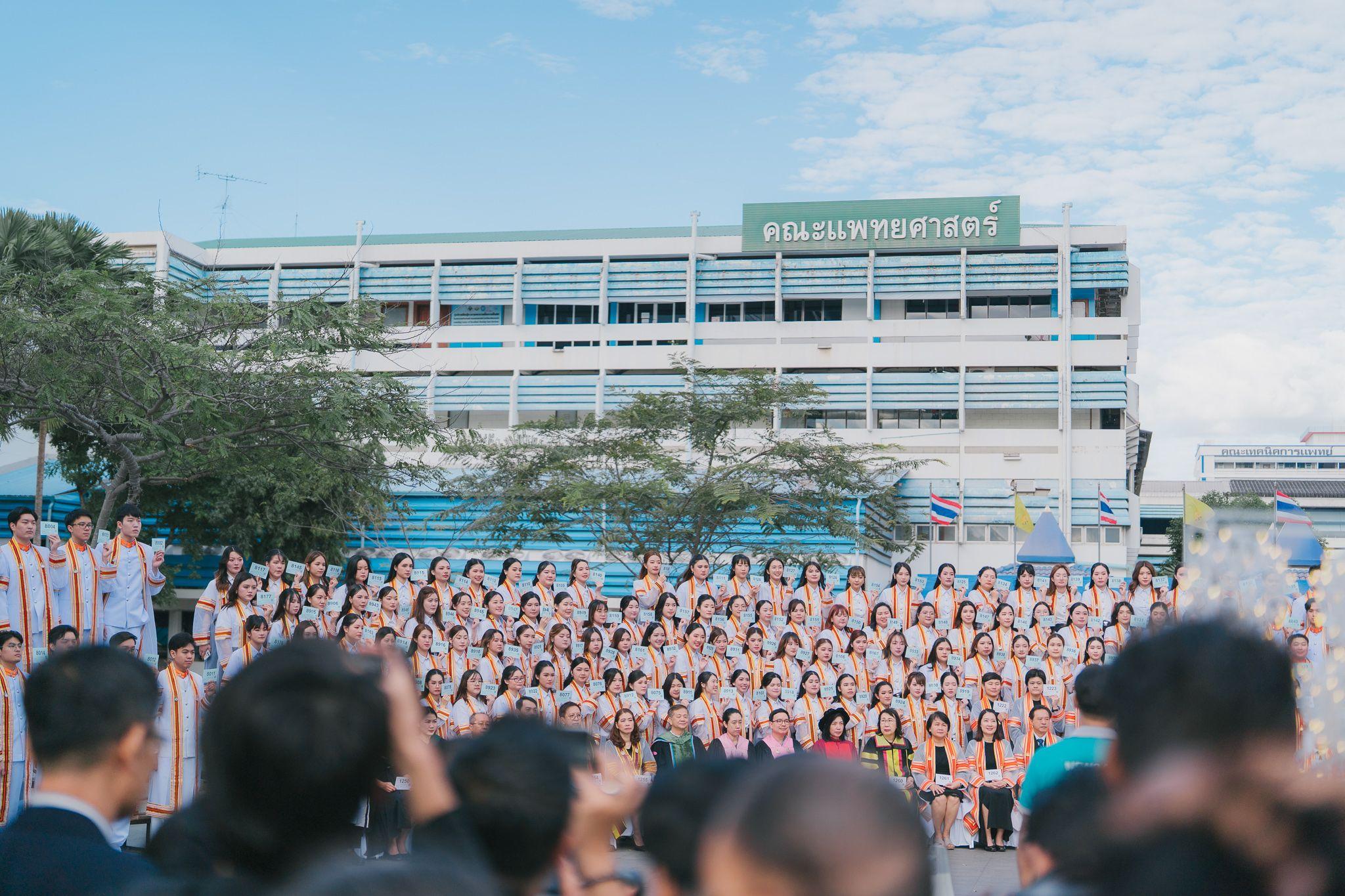 ผลงานรับปริญญา มหาวิทยาลัยขอนแก่น โดย Nuremekdiary ภาพที่ 2