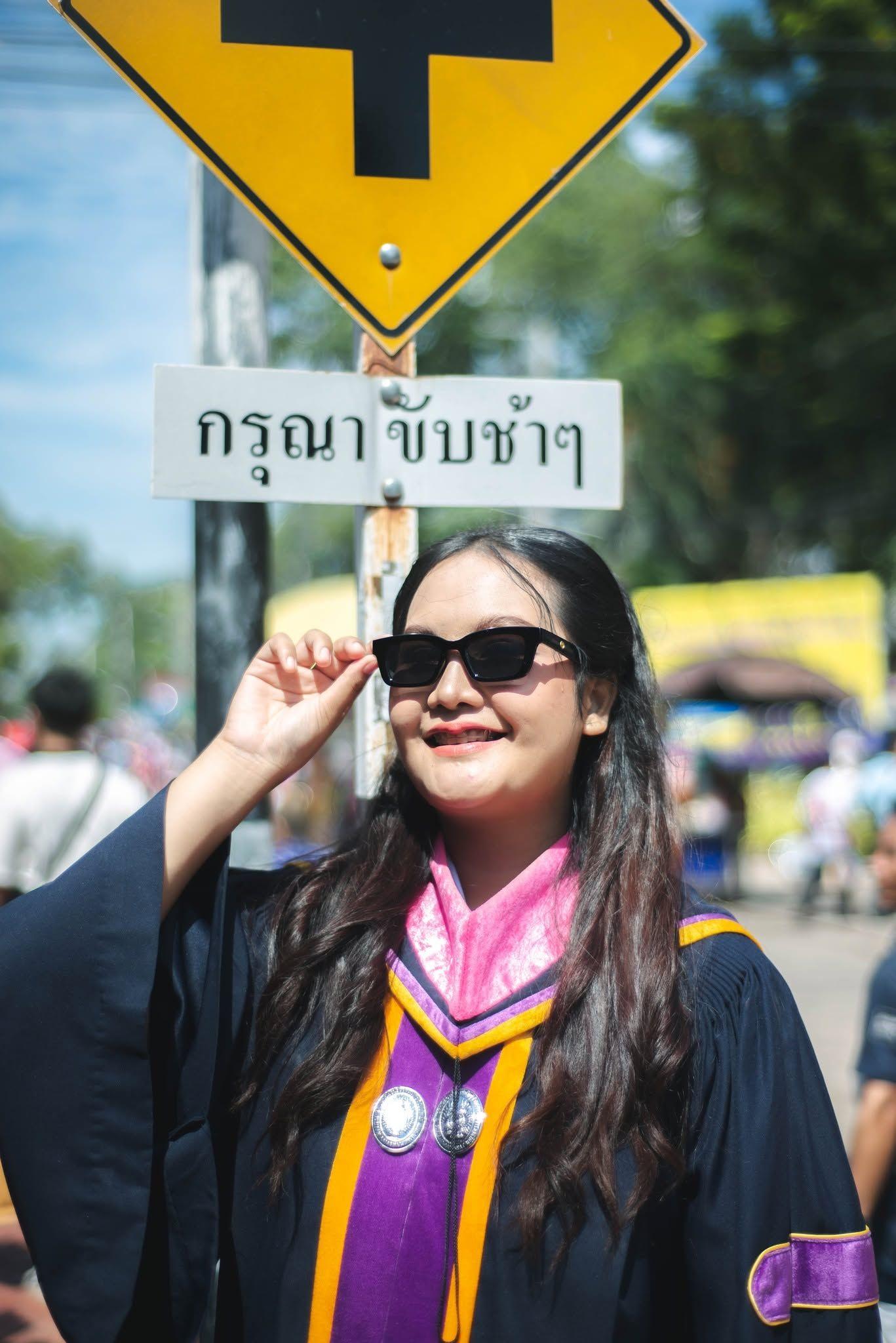 ผลงานรับปริญญา โดย เกลือ แกง ภาพที่ 5