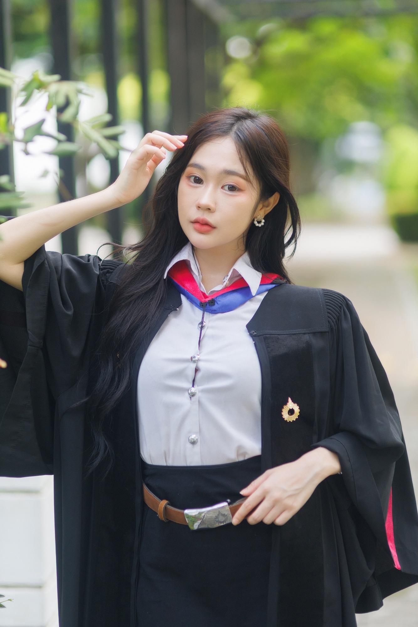 ผลงานรับปริญญา มหาวิทยาลัยรังสิต โดย la-tte ภาพที่ 18