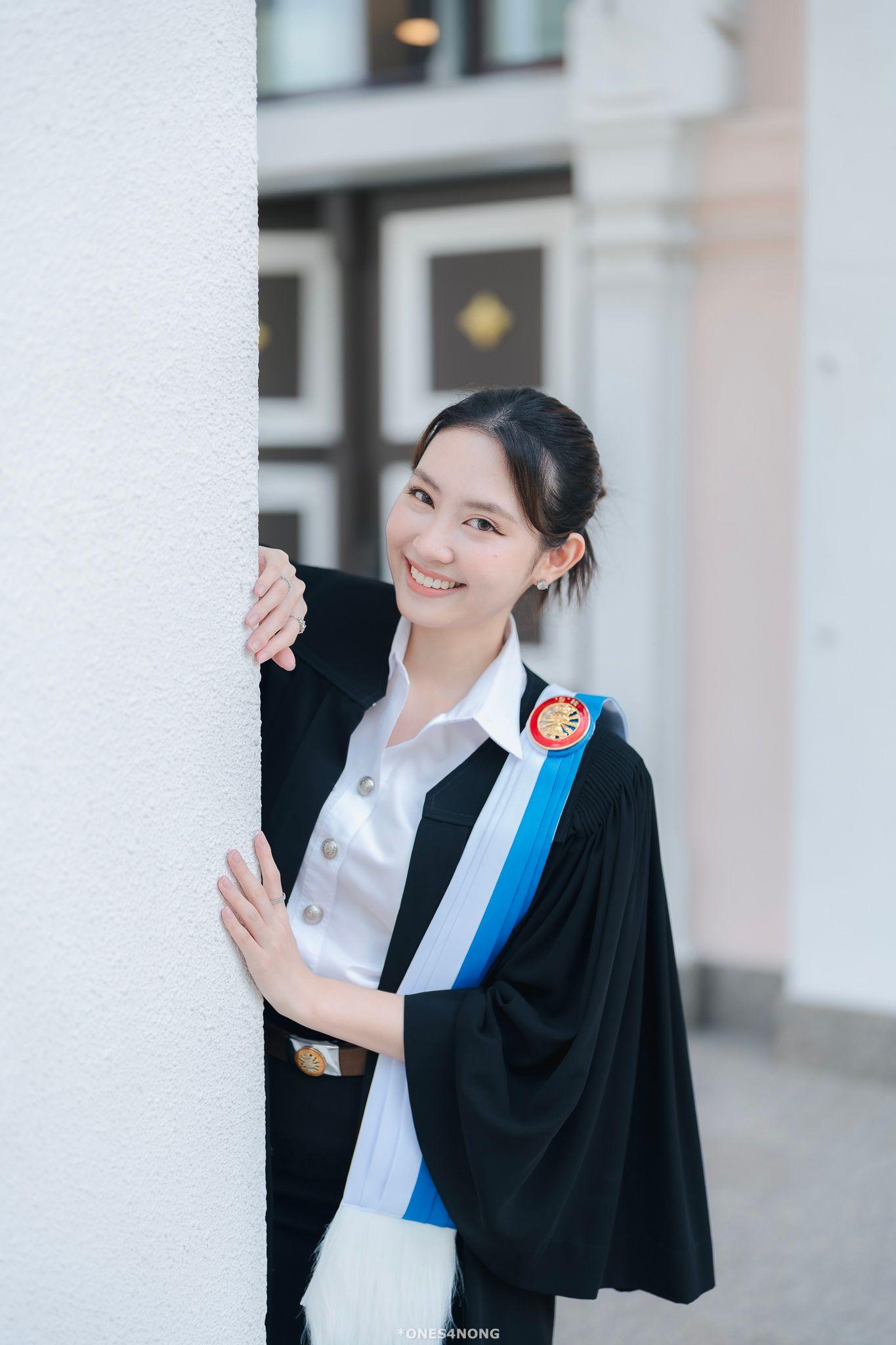 ผลงานรับปริญญา มหาวิทยาลัยธรรมศาสตร์ โดย ones4nong ภาพที่ 1