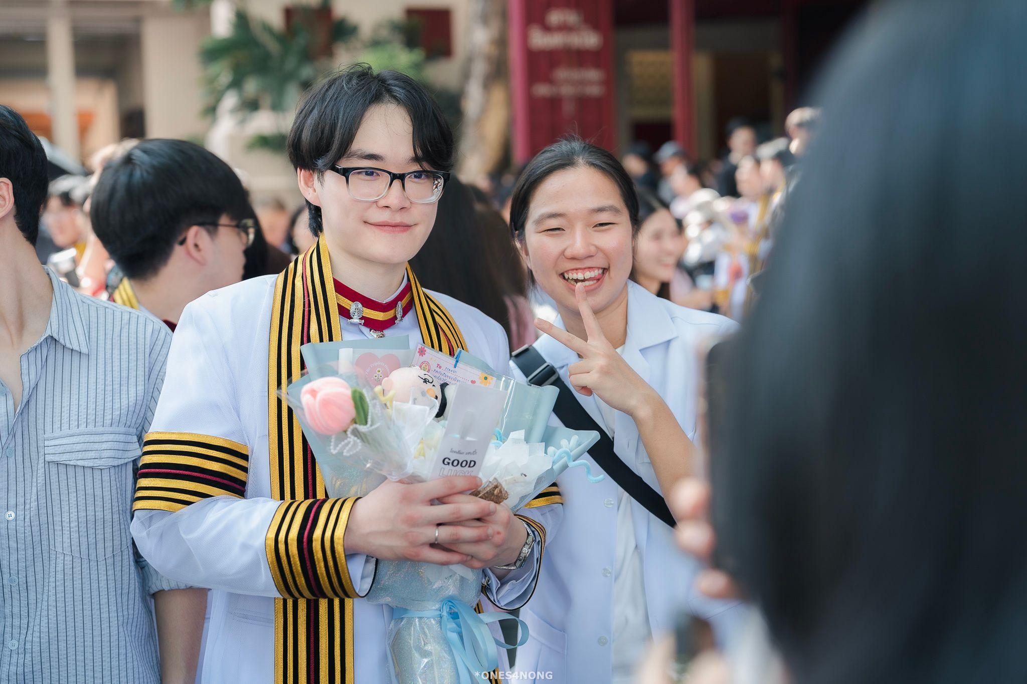 ผลงานรับปริญญา จุฬาลงกรณ์มหาวิทยาลัย โดย ones4nong ภาพที่ 8