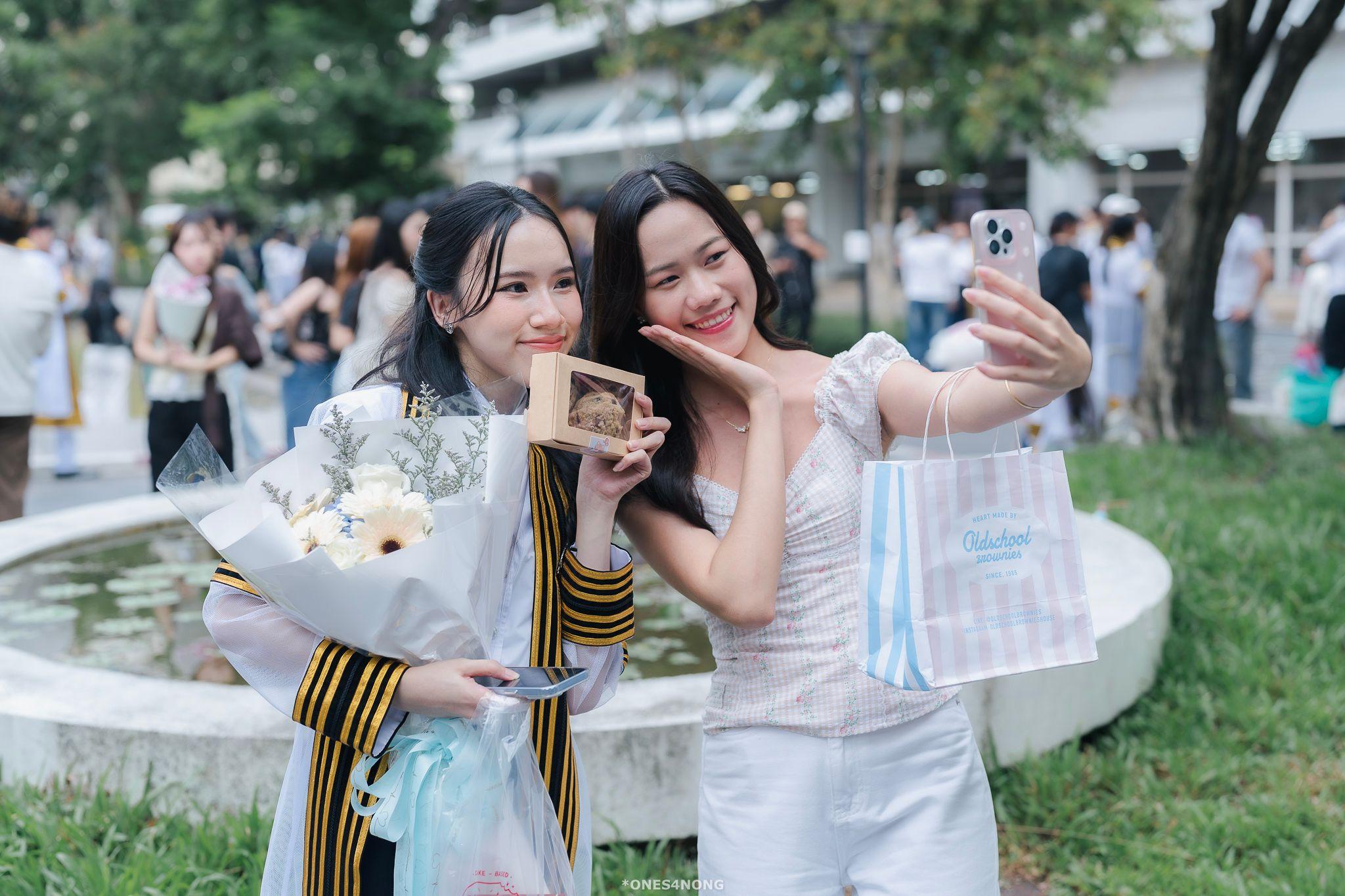 ผลงานรับปริญญา จุฬาลงกรณ์มหาวิทยาลัย โดย ones4nong ภาพที่ 15
