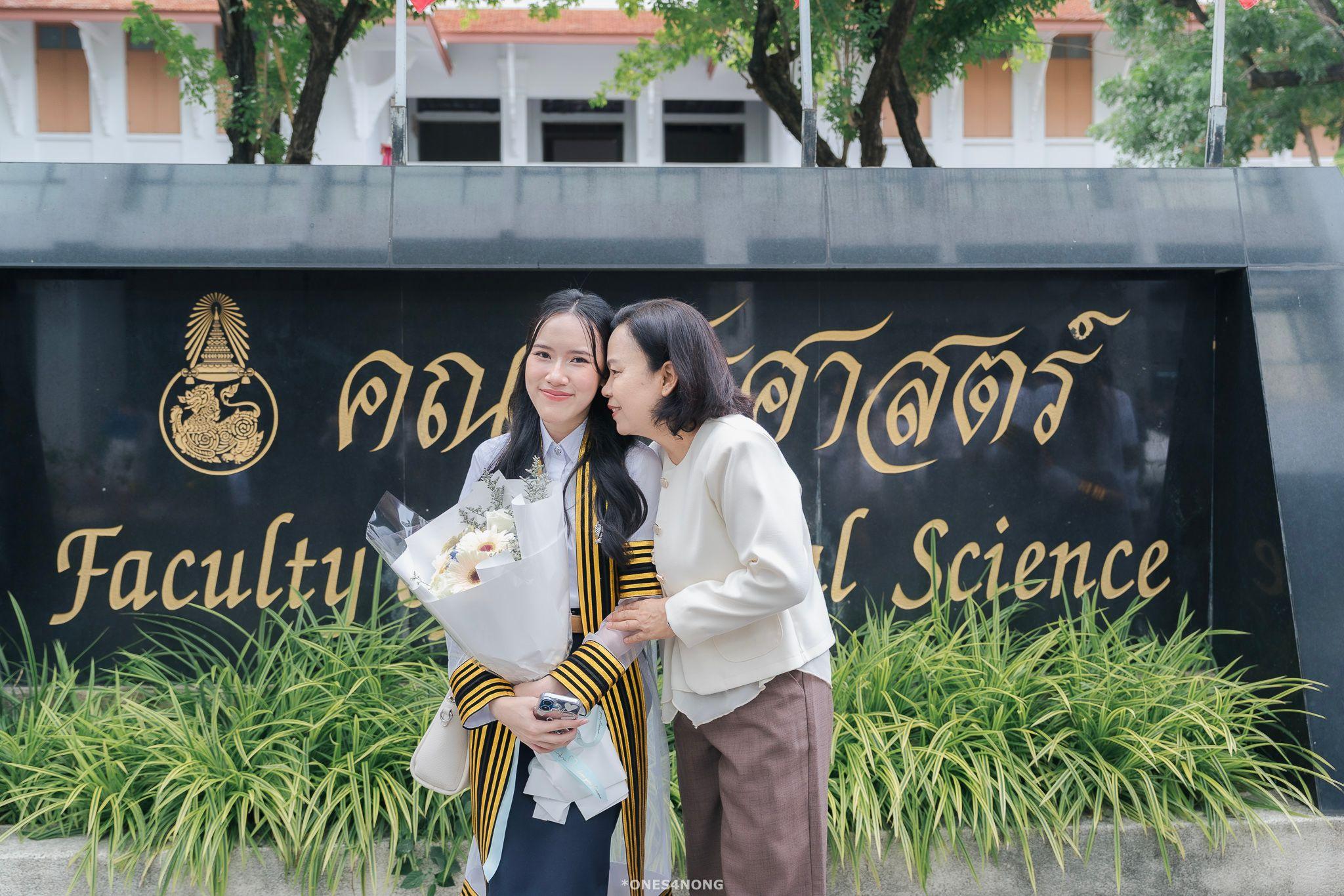 ผลงานรับปริญญา จุฬาลงกรณ์มหาวิทยาลัย โดย ones4nong ภาพที่ 18