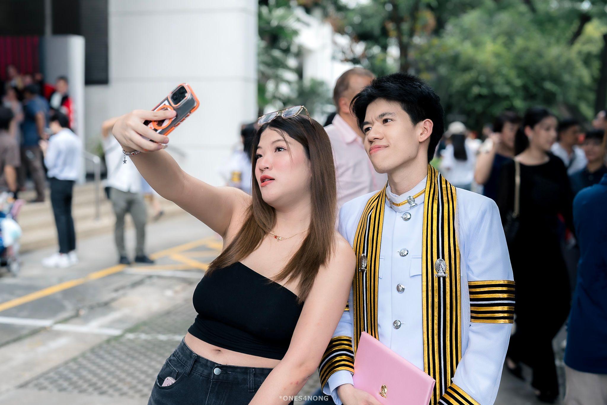 ผลงานรับปริญญา จุฬาลงกรณ์มหาวิทยาลัย โดย ones4nong ภาพที่ 9