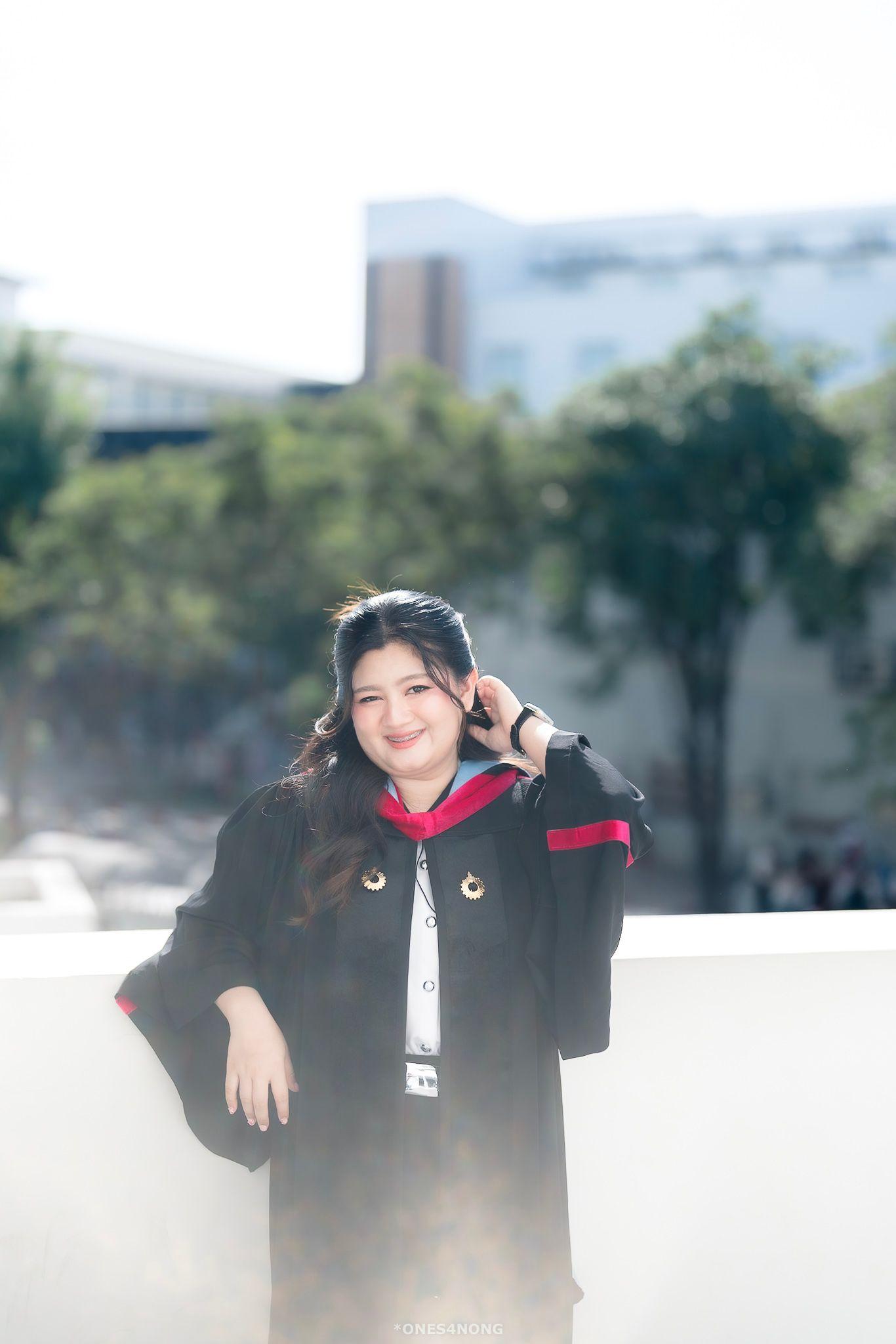 ผลงานรับปริญญา มหาวิทยาลัยรังสิต โดย ones4nong ภาพที่ 2