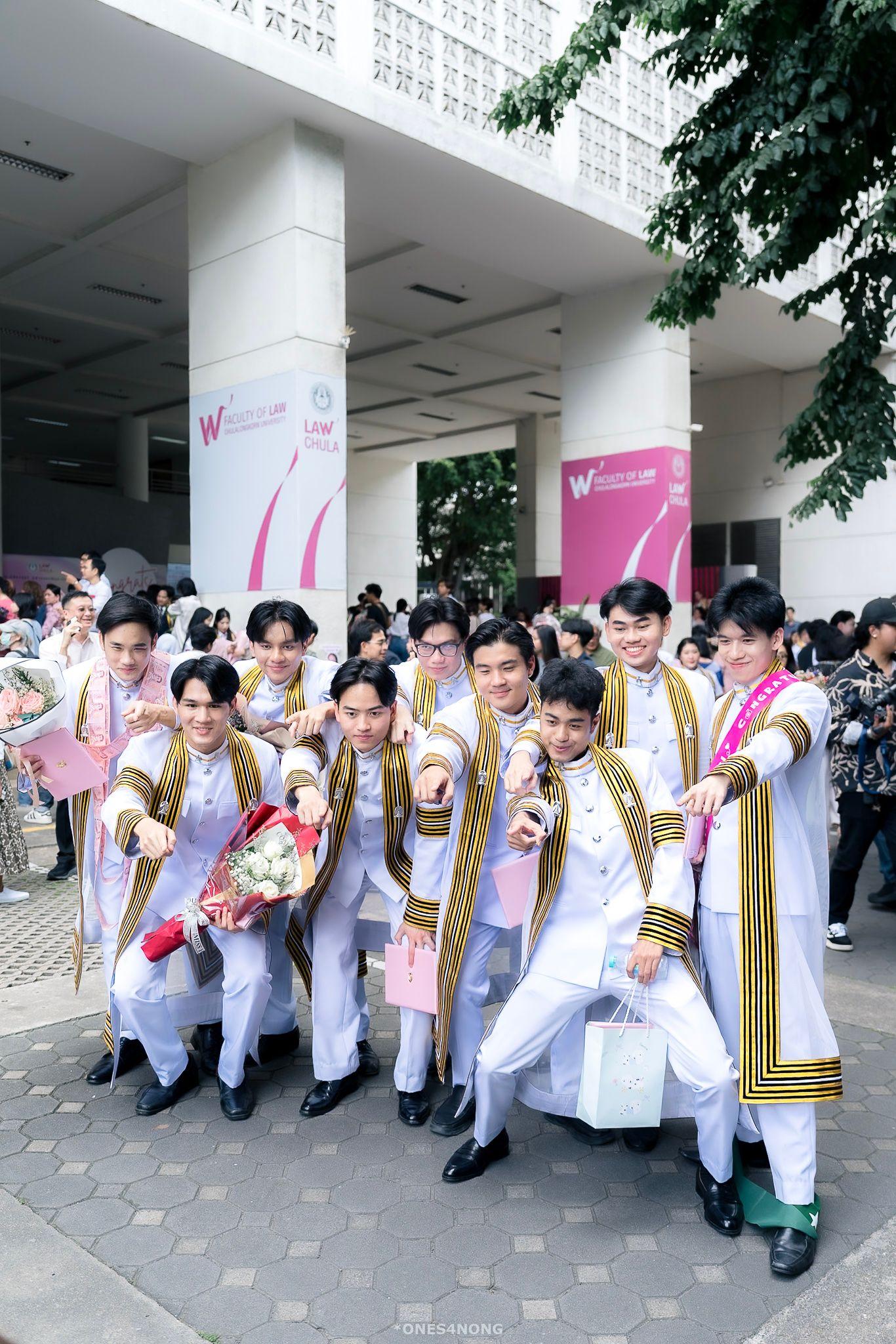 ผลงานรับปริญญา จุฬาลงกรณ์มหาวิทยาลัย โดย ones4nong ภาพที่ 16