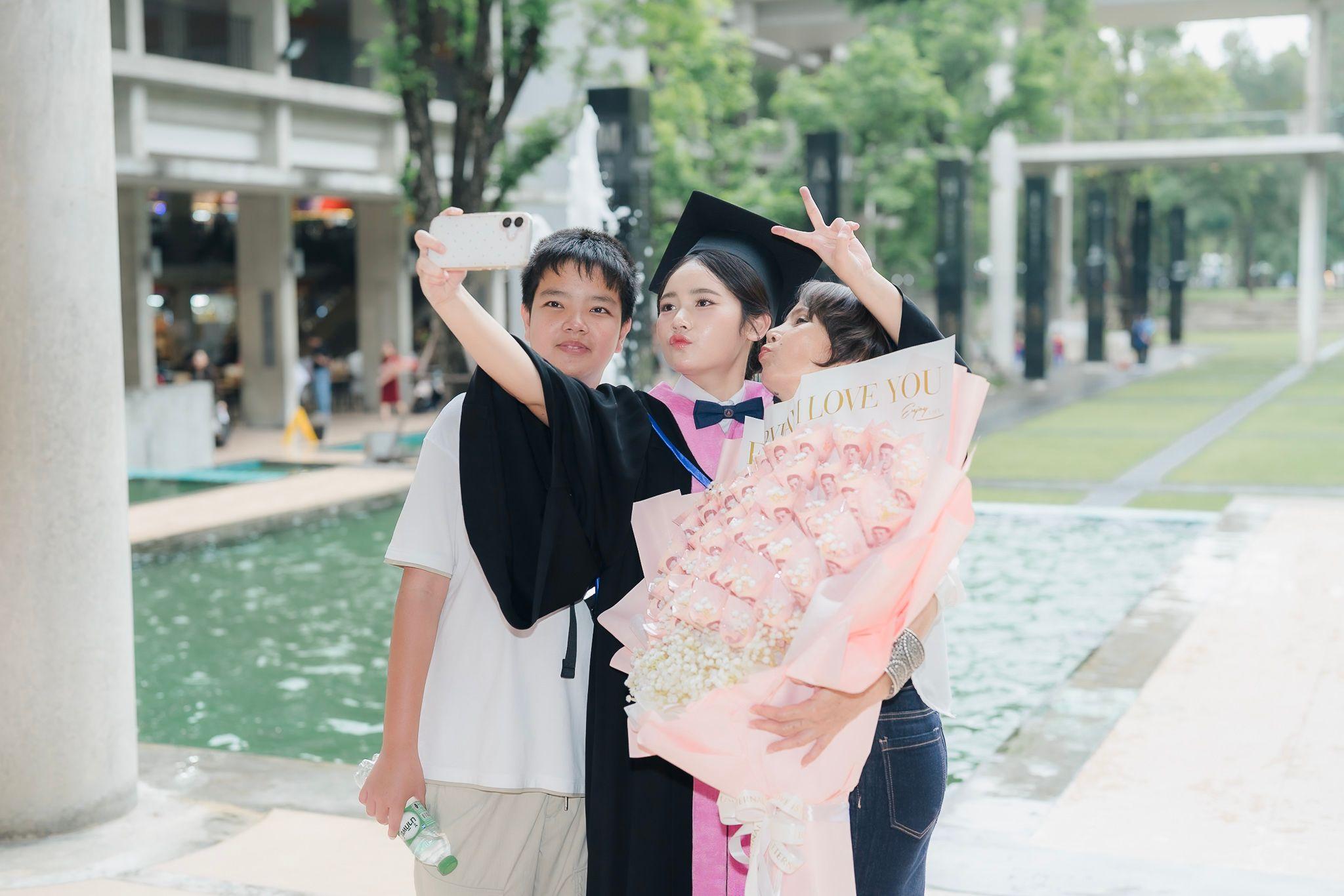 ผลงานรับปริญญา มหาวิทยาลัยมหิดล โดย ones4nong ภาพที่ 10