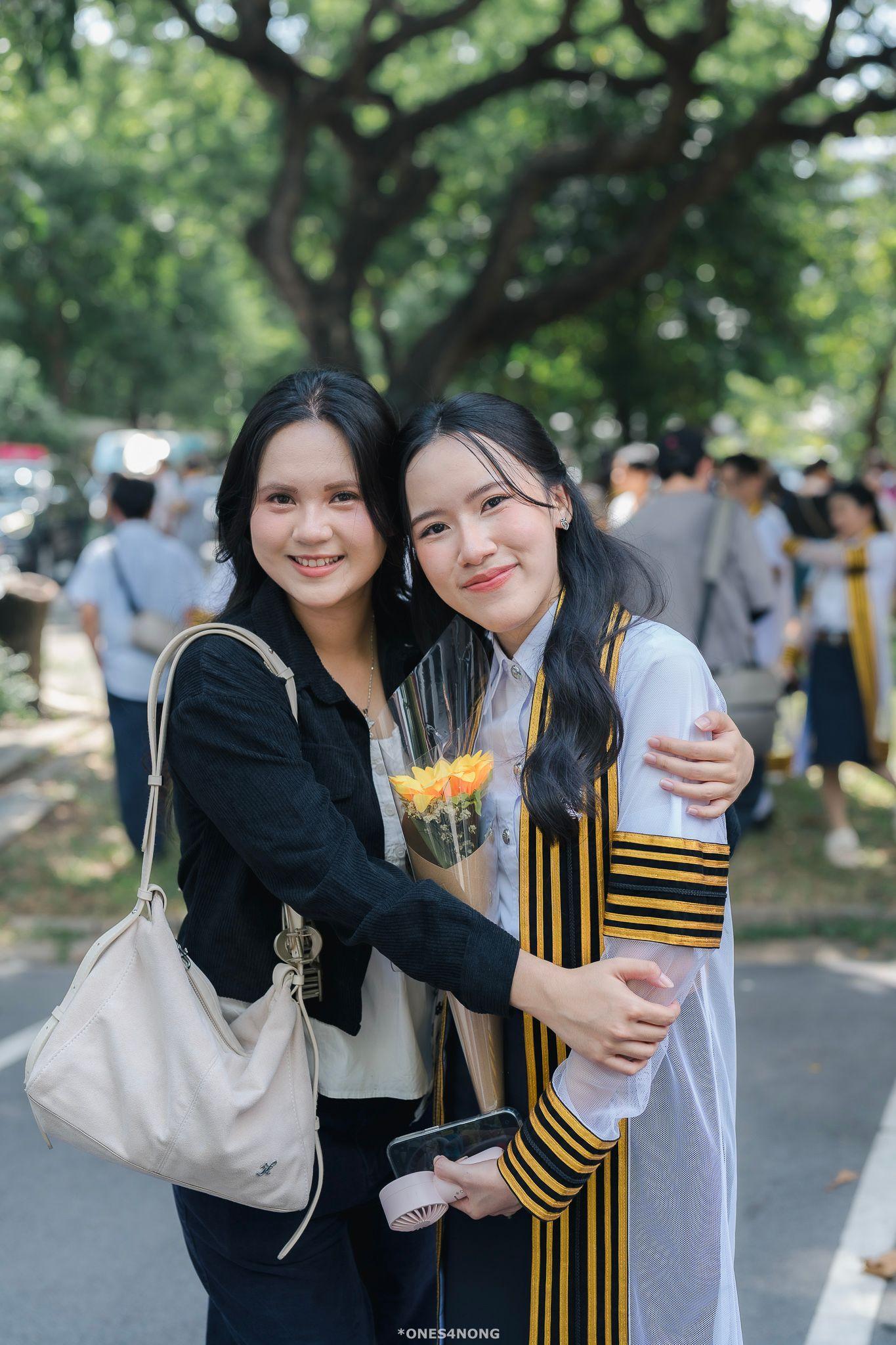 ผลงานรับปริญญา จุฬาลงกรณ์มหาวิทยาลัย โดย ones4nong ภาพที่ 6