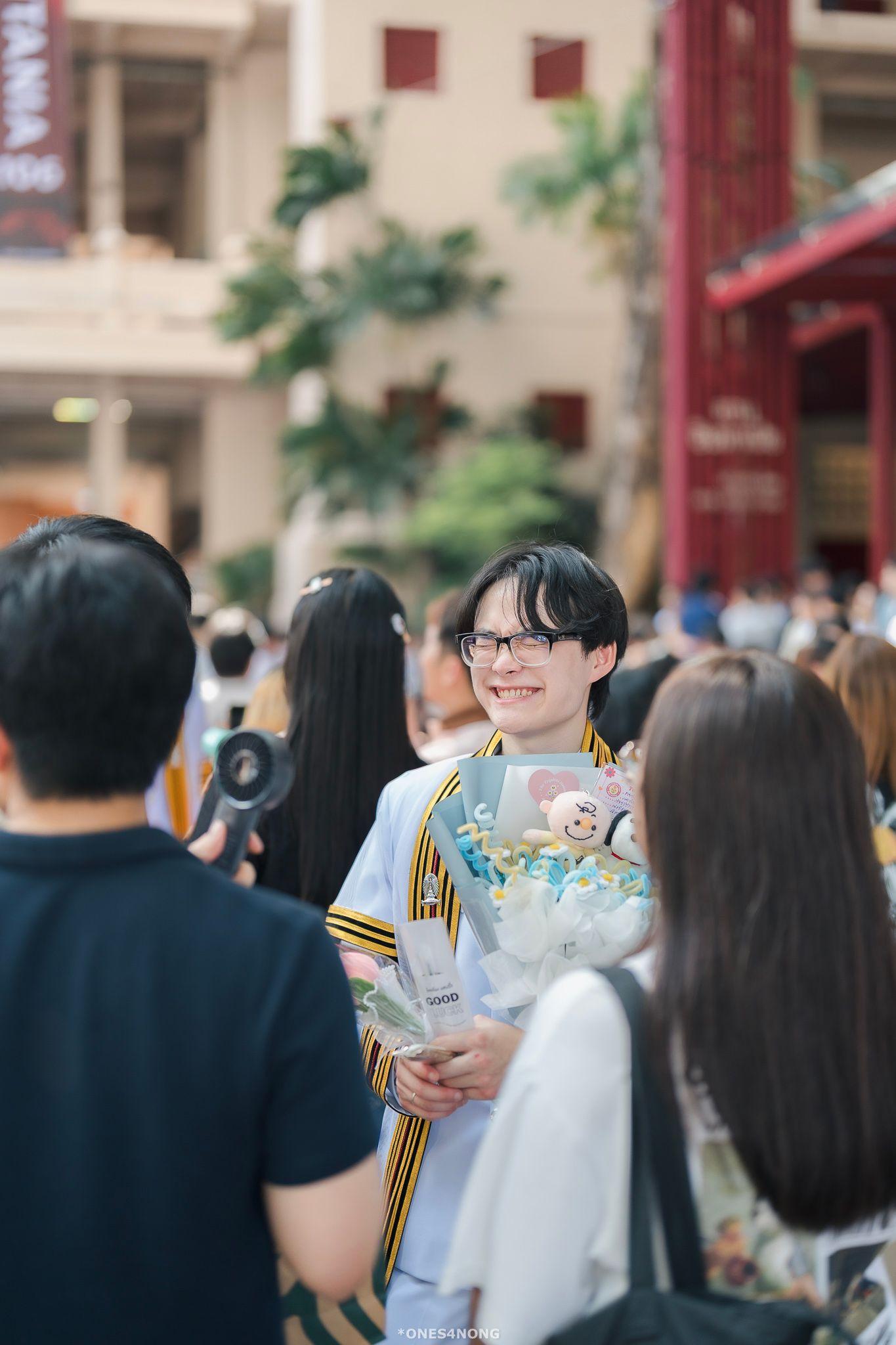 ผลงานรับปริญญา จุฬาลงกรณ์มหาวิทยาลัย โดย ones4nong ภาพที่ 20