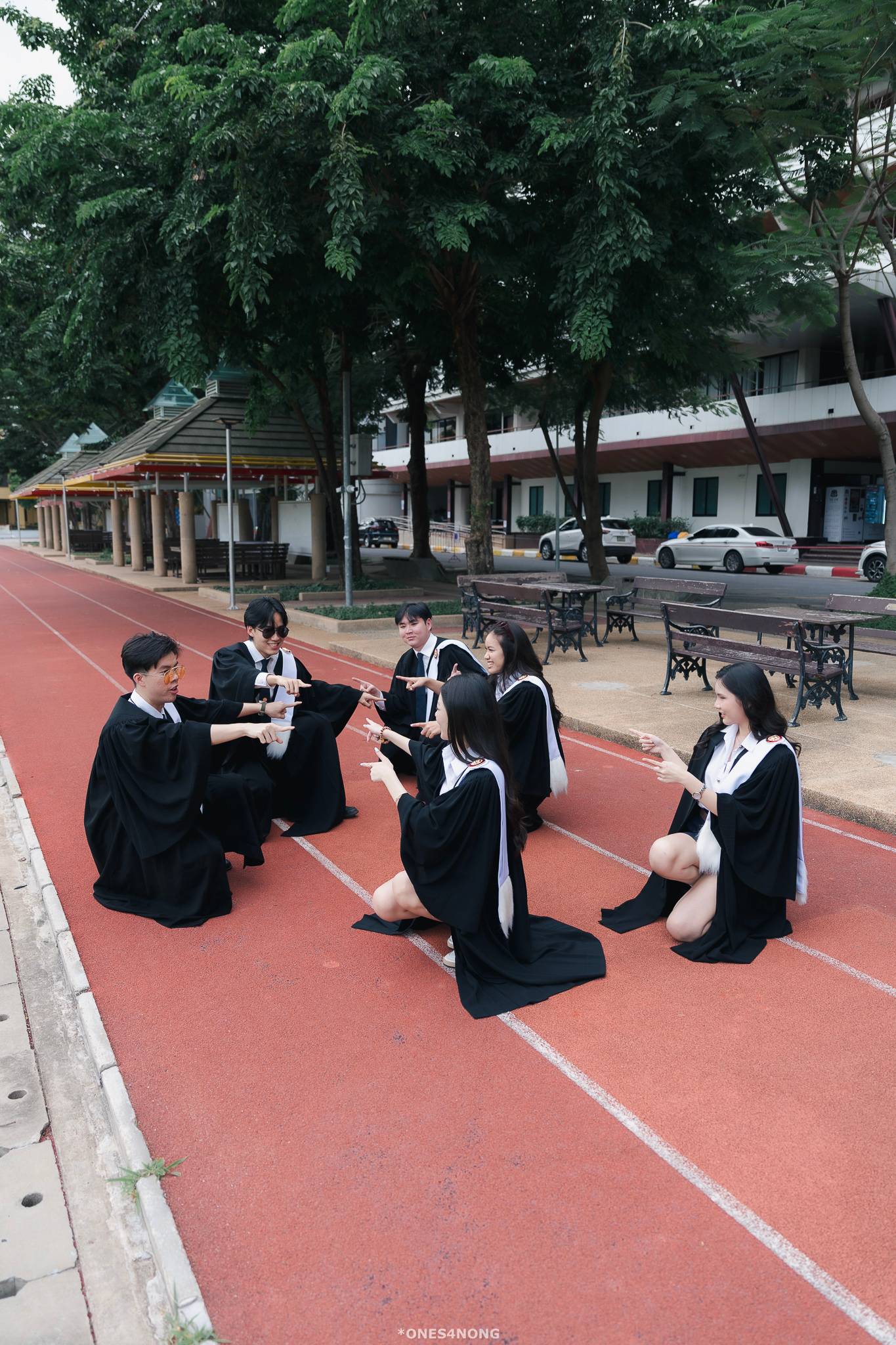 ผลงานรับปริญญา มหาวิทยาลัยธรรมศาสตร์ โดย ones4nong ภาพที่ 4