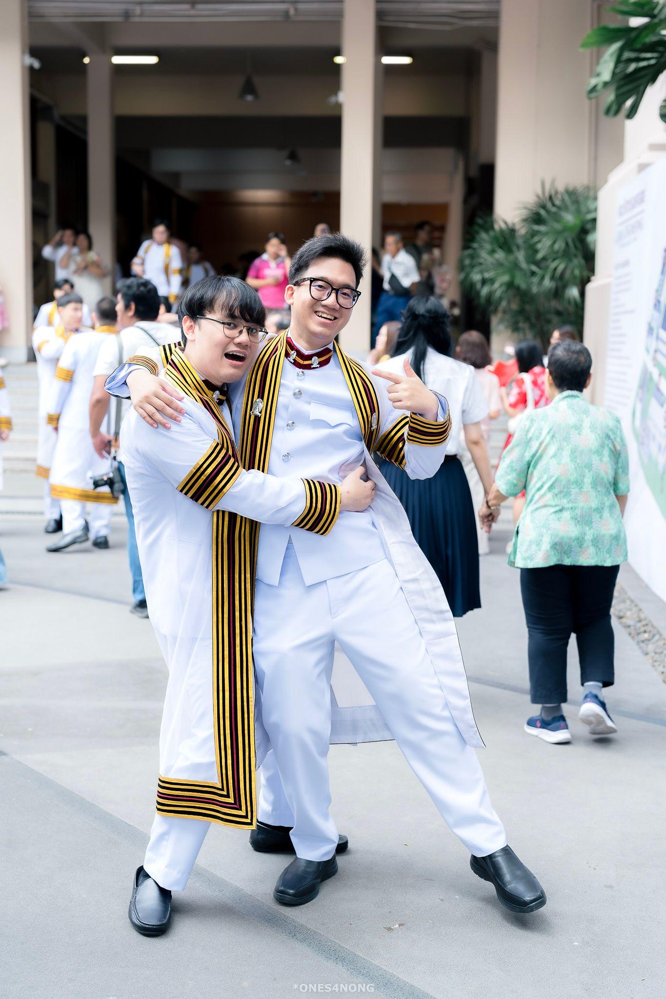 ผลงานรับปริญญา จุฬาลงกรณ์มหาวิทยาลัย โดย ones4nong ภาพที่ 14