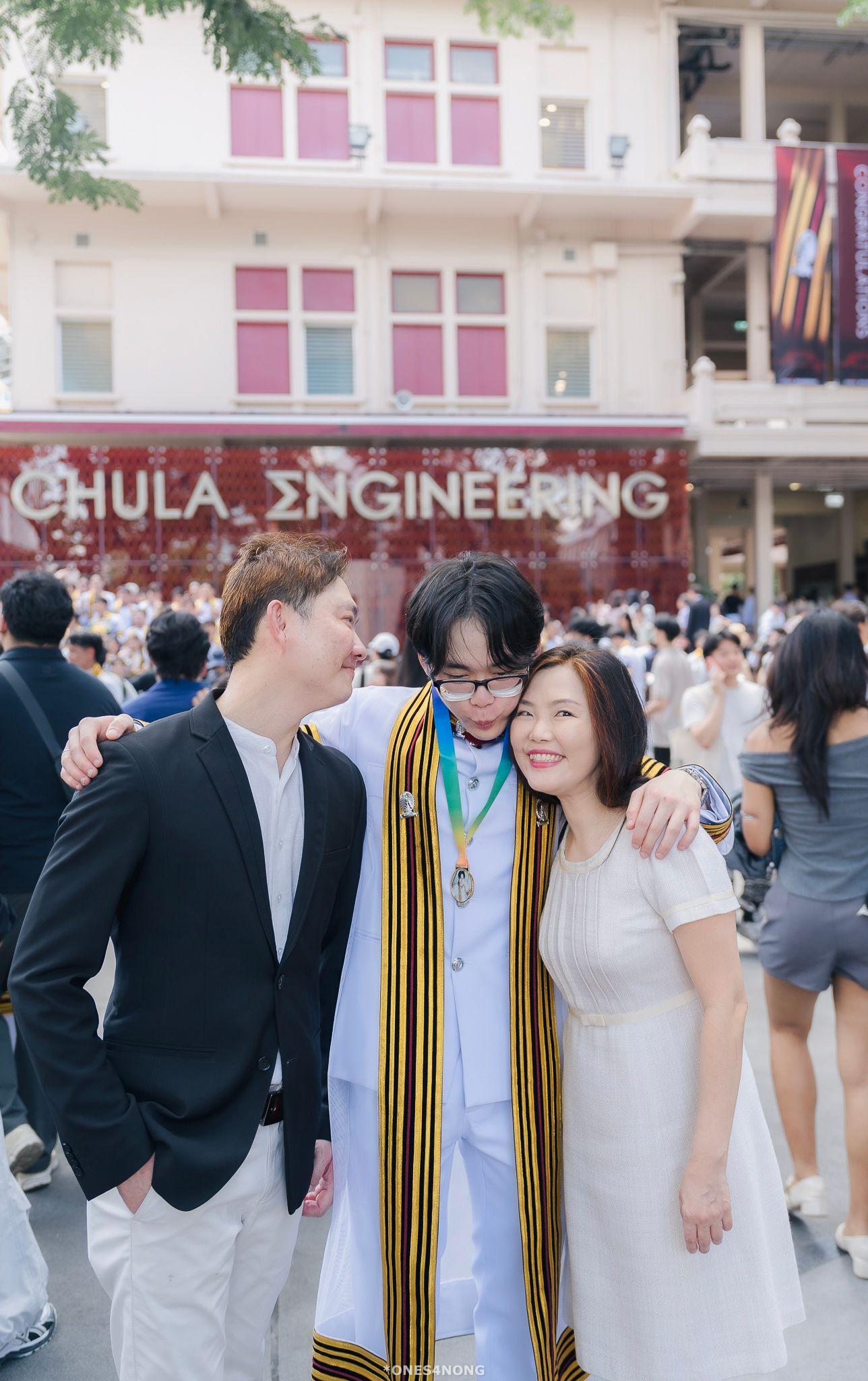 ผลงานรับปริญญา จุฬาลงกรณ์มหาวิทยาลัย โดย ones4nong ภาพที่ 3