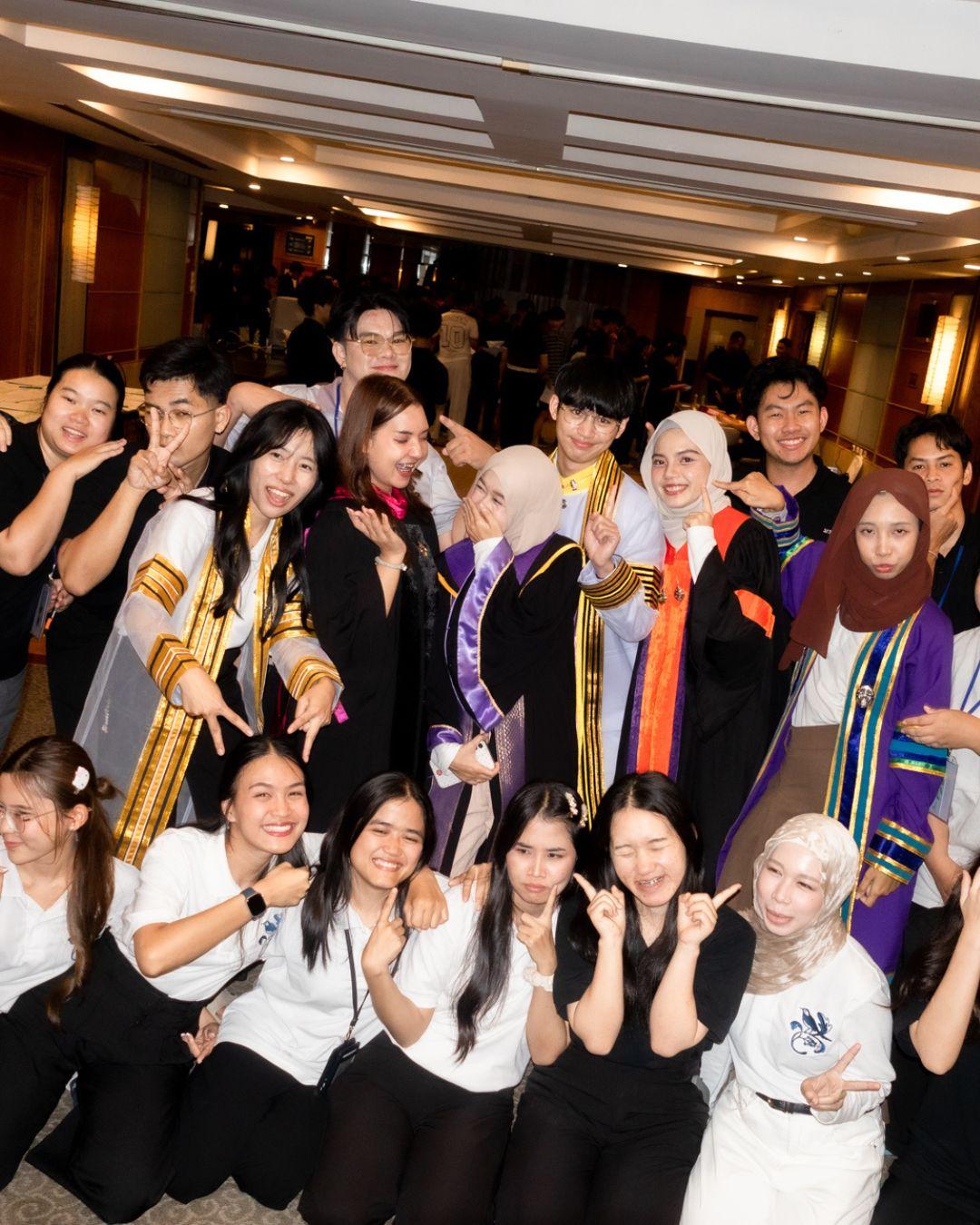 ผลงานรับปริญญา โดย NAM ภาพที่ 5