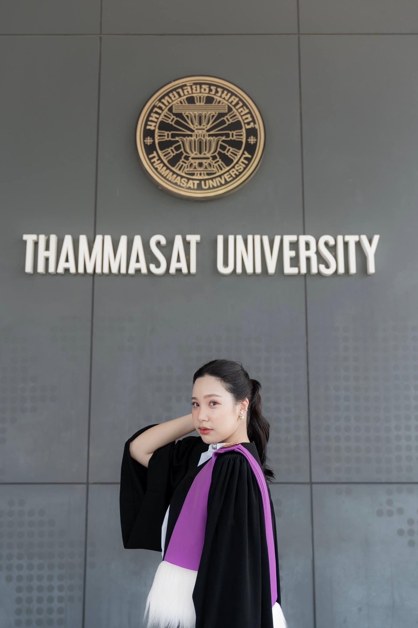 ผลงานรับปริญญา โดย Lookchin Photographer ภาพที่ 1