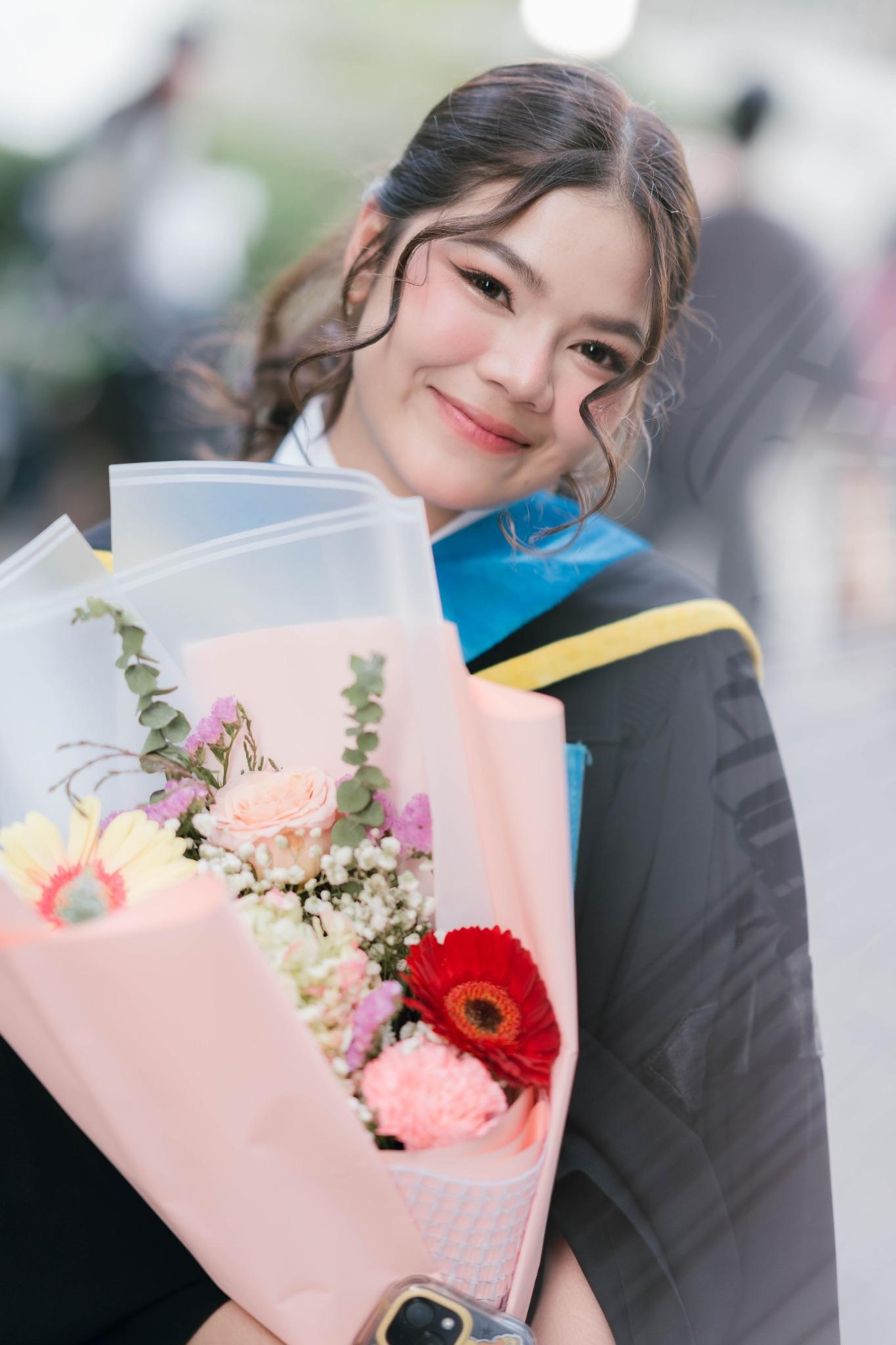 ผลงานรับปริญญา โดย Lookchin Photographer ภาพที่ 2