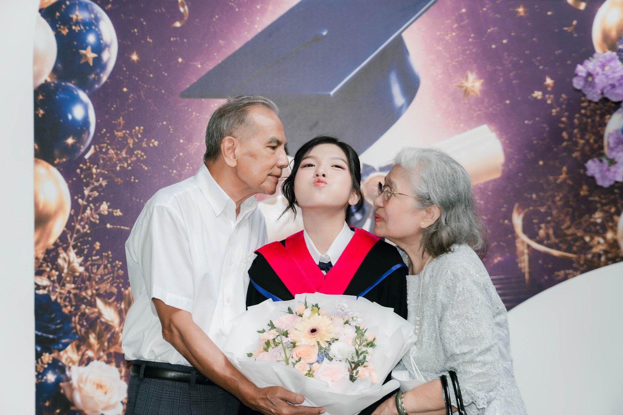 ผลงานรับปริญญา โดย Lookchin Photographer ภาพที่ 13