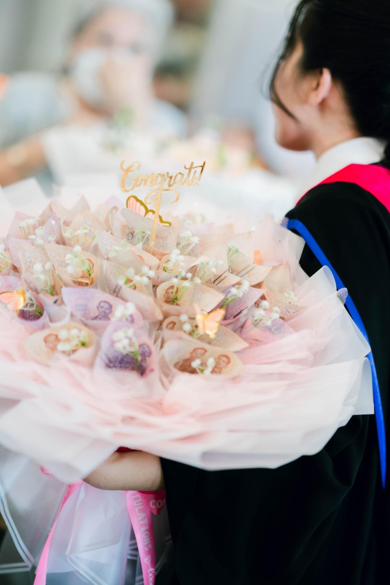 ผลงานรับปริญญา โดย Lookchin Photographer ภาพที่ 2