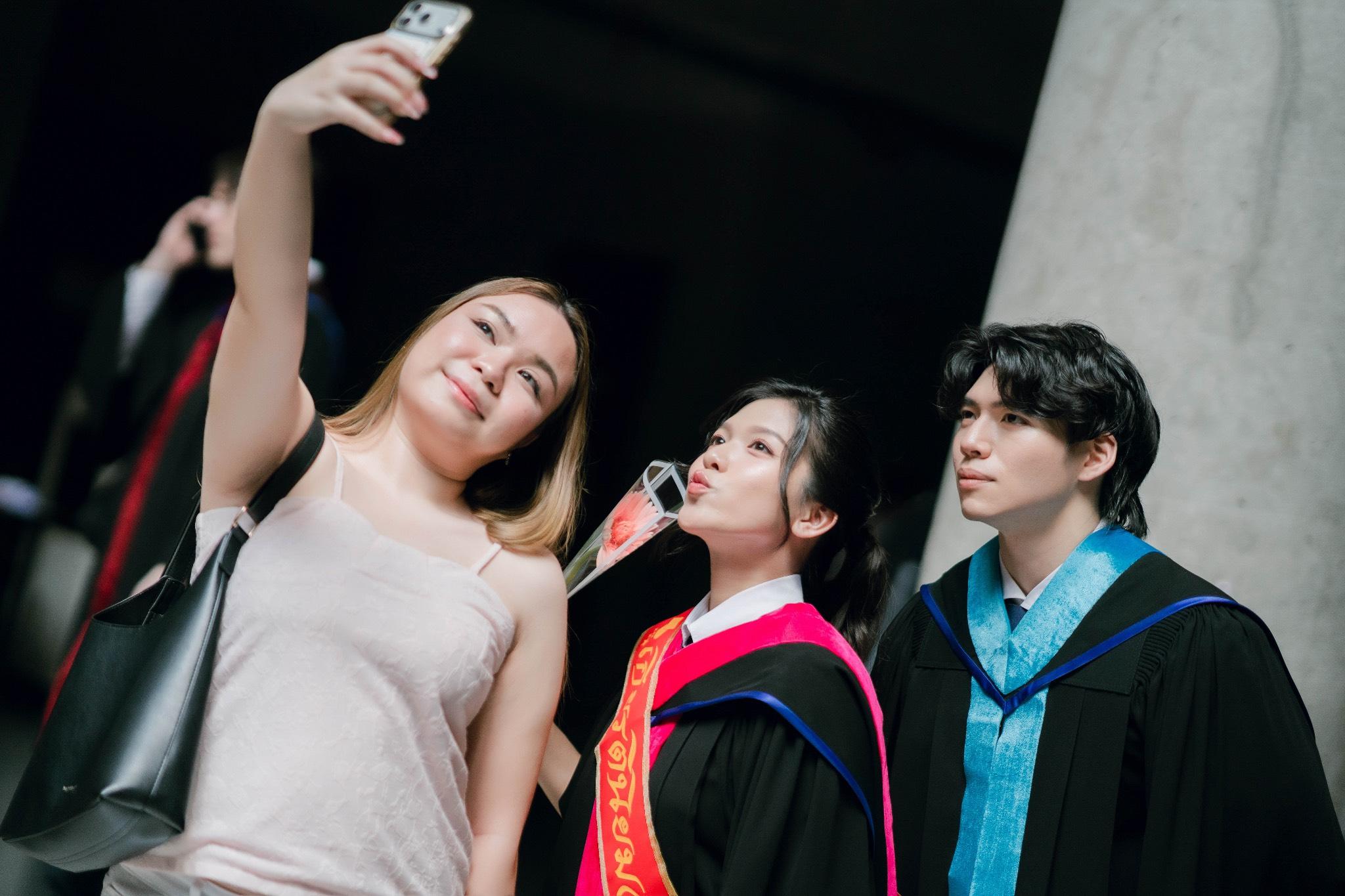 ผลงานรับปริญญา โดย Lookchin Photographer ภาพที่ 9