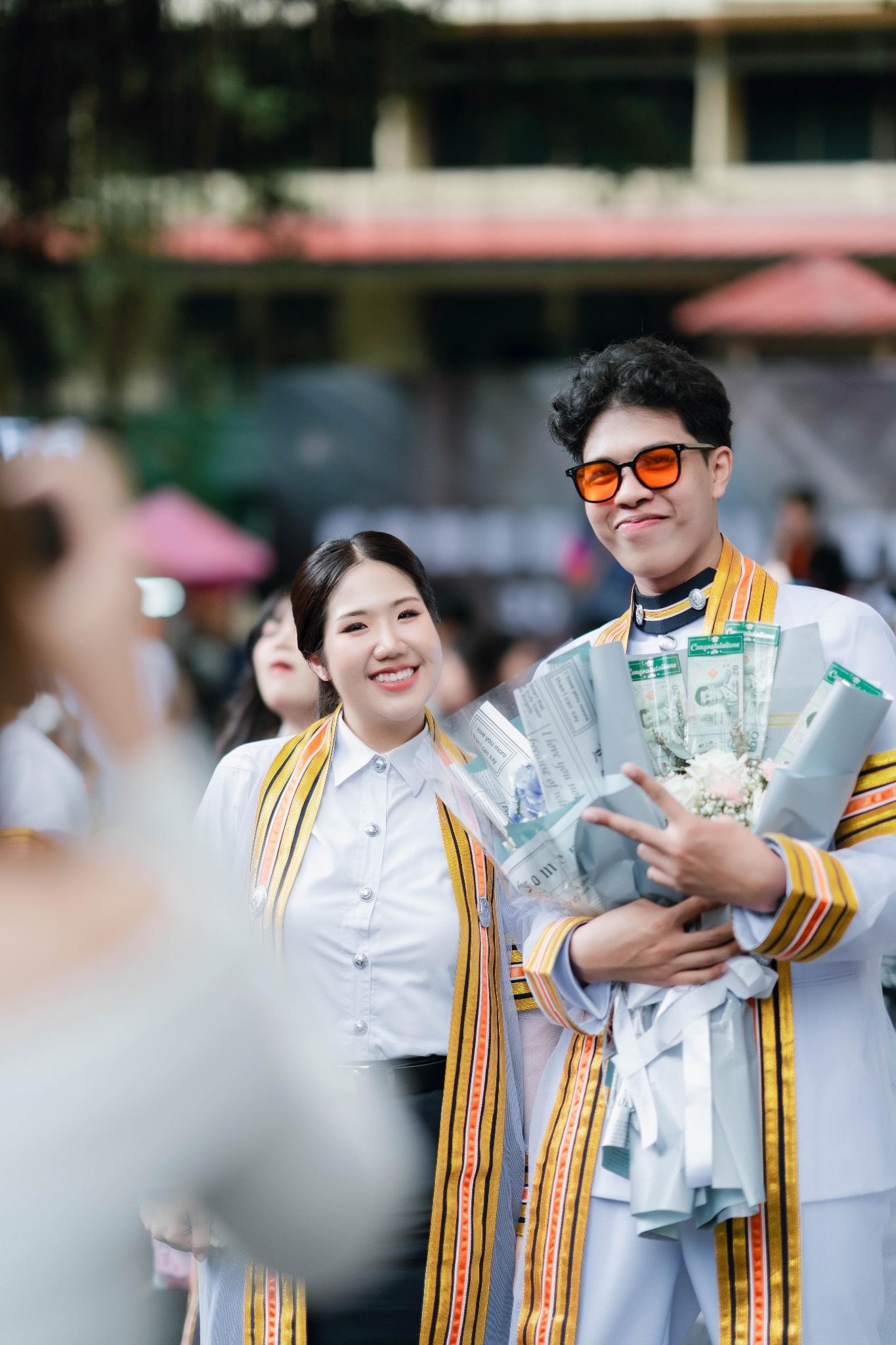 ผลงานรับปริญญา โดย Lookchin Photographer ภาพที่ 11
