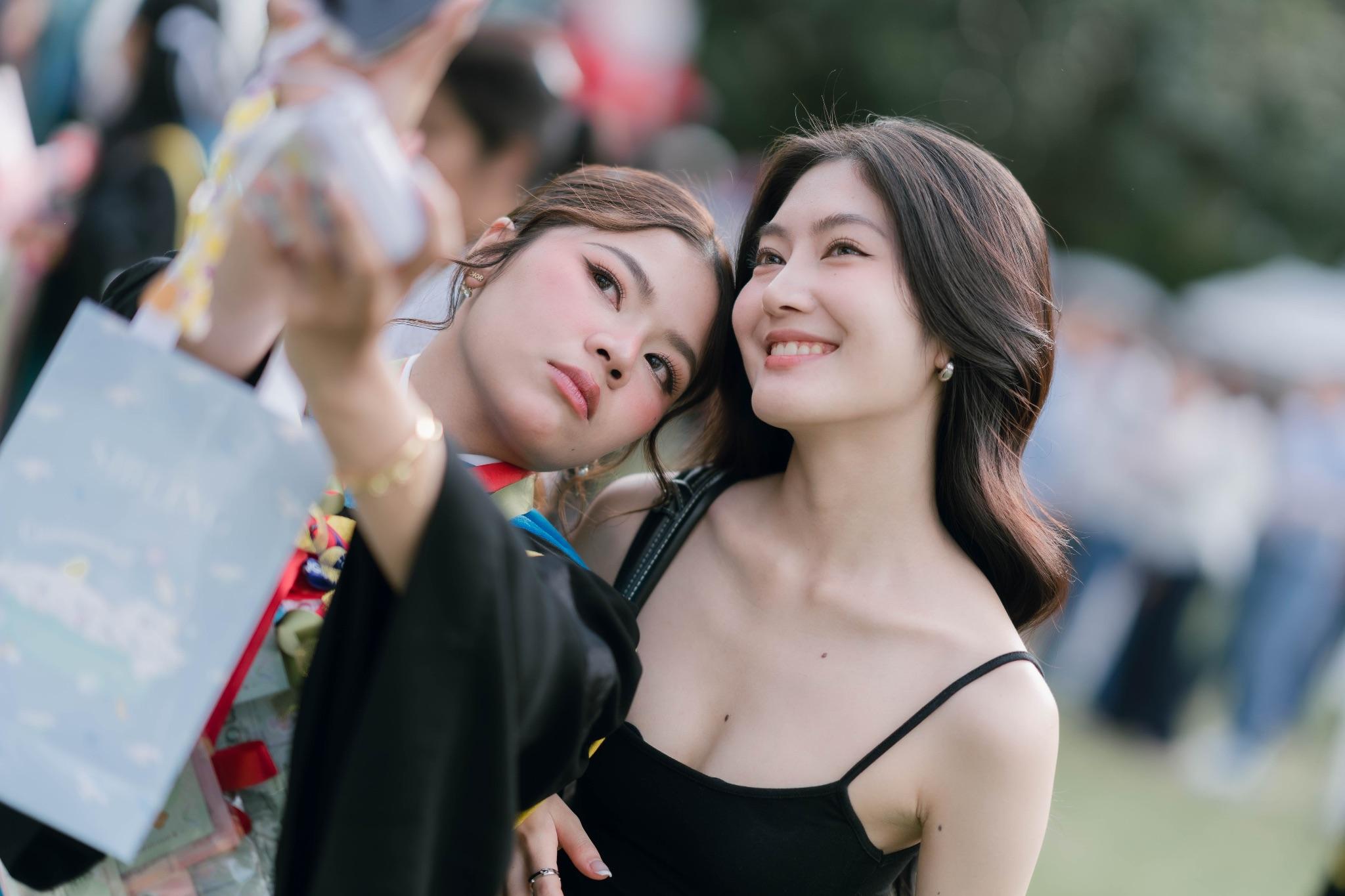 ผลงานรับปริญญา โดย Lookchin Photographer ภาพที่ 9