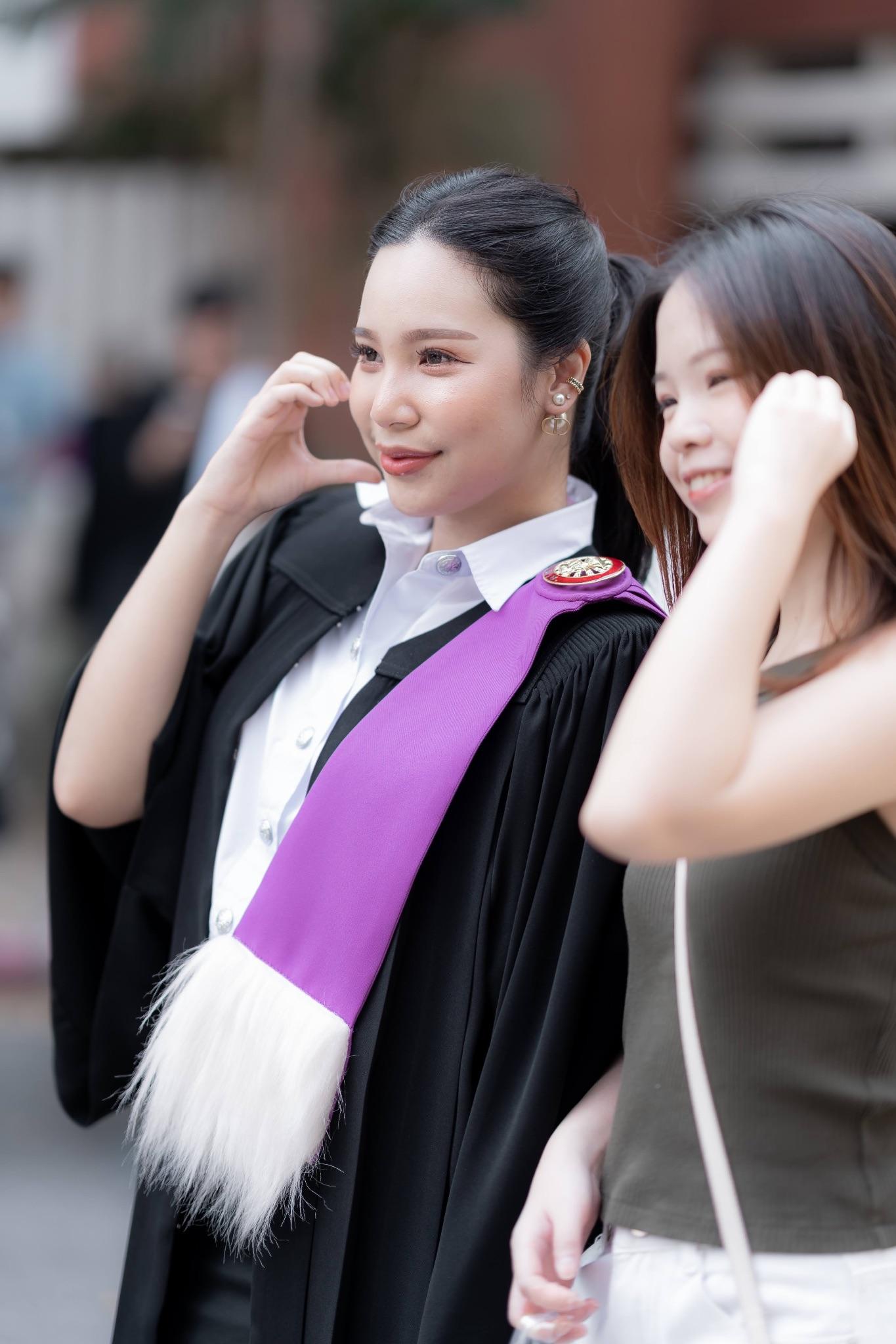 ผลงานรับปริญญา โดย Lookchin Photographer ภาพที่ 19