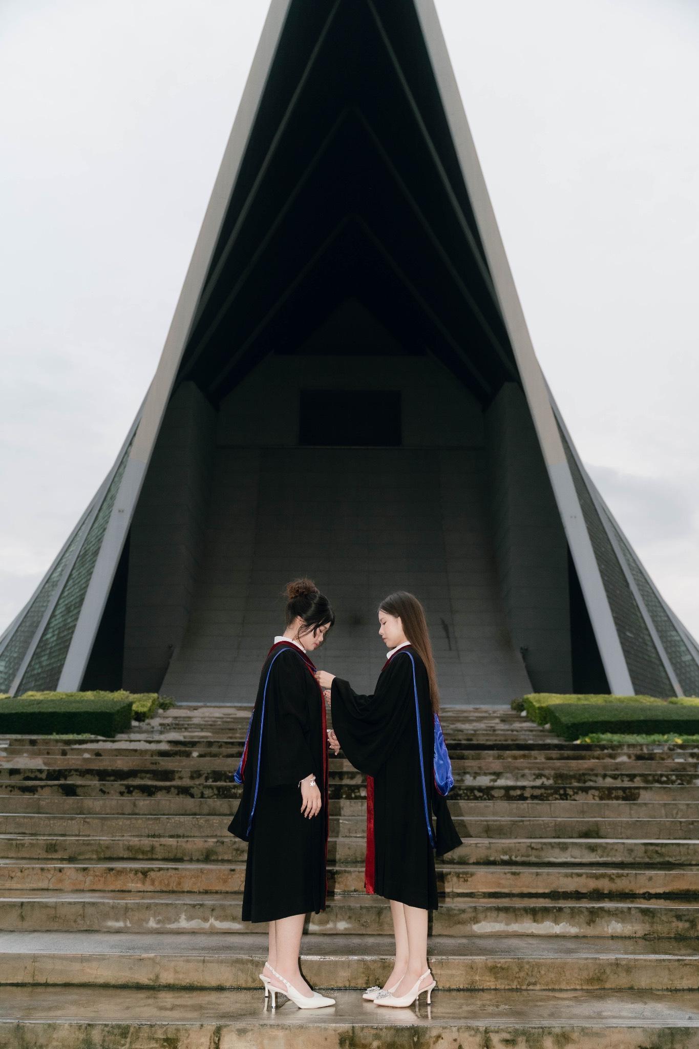 ผลงานรับปริญญา โดย Lookchin Photographer ภาพที่ 1
