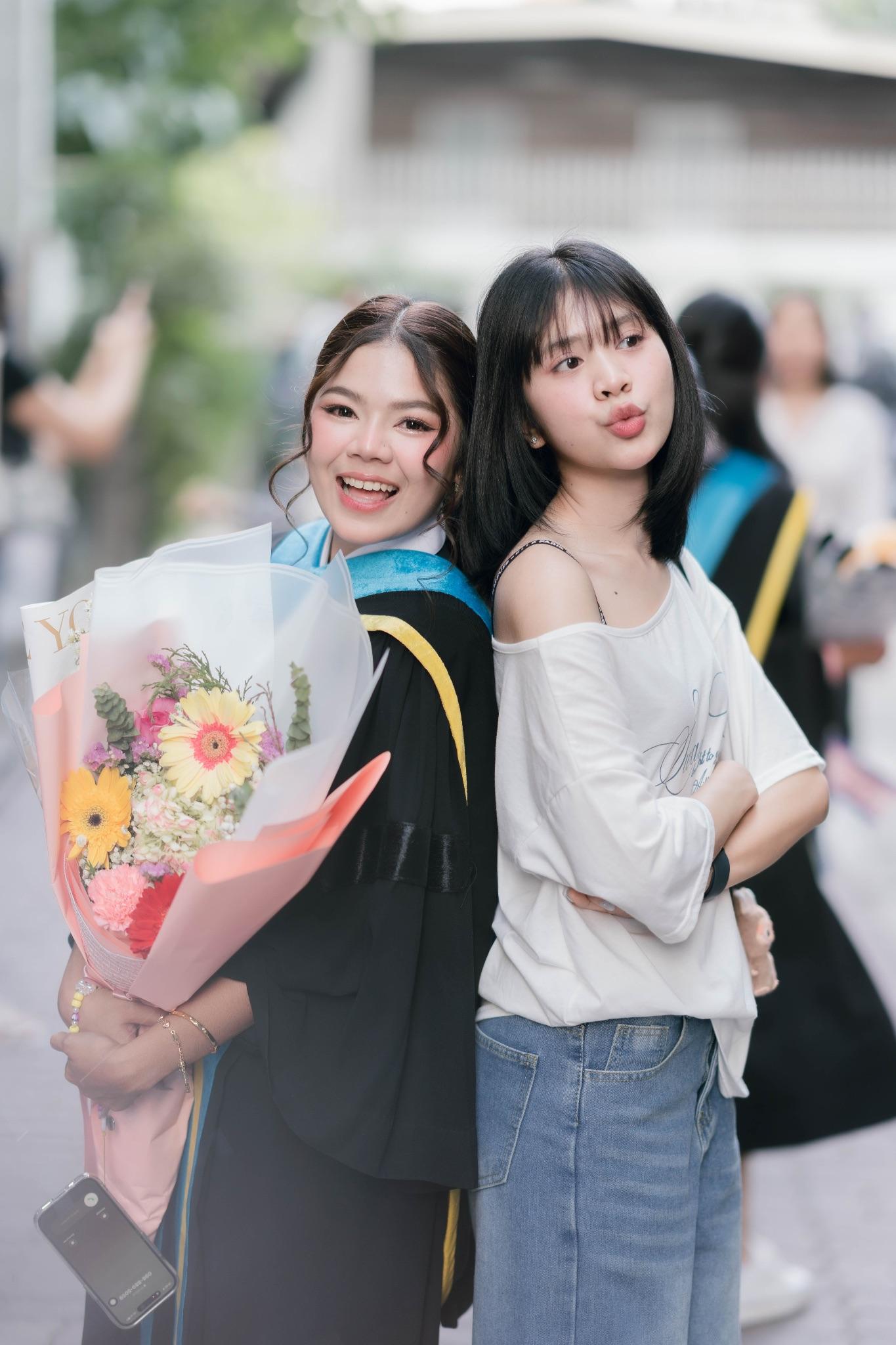 ผลงานรับปริญญา โดย Lookchin Photographer ภาพที่ 19