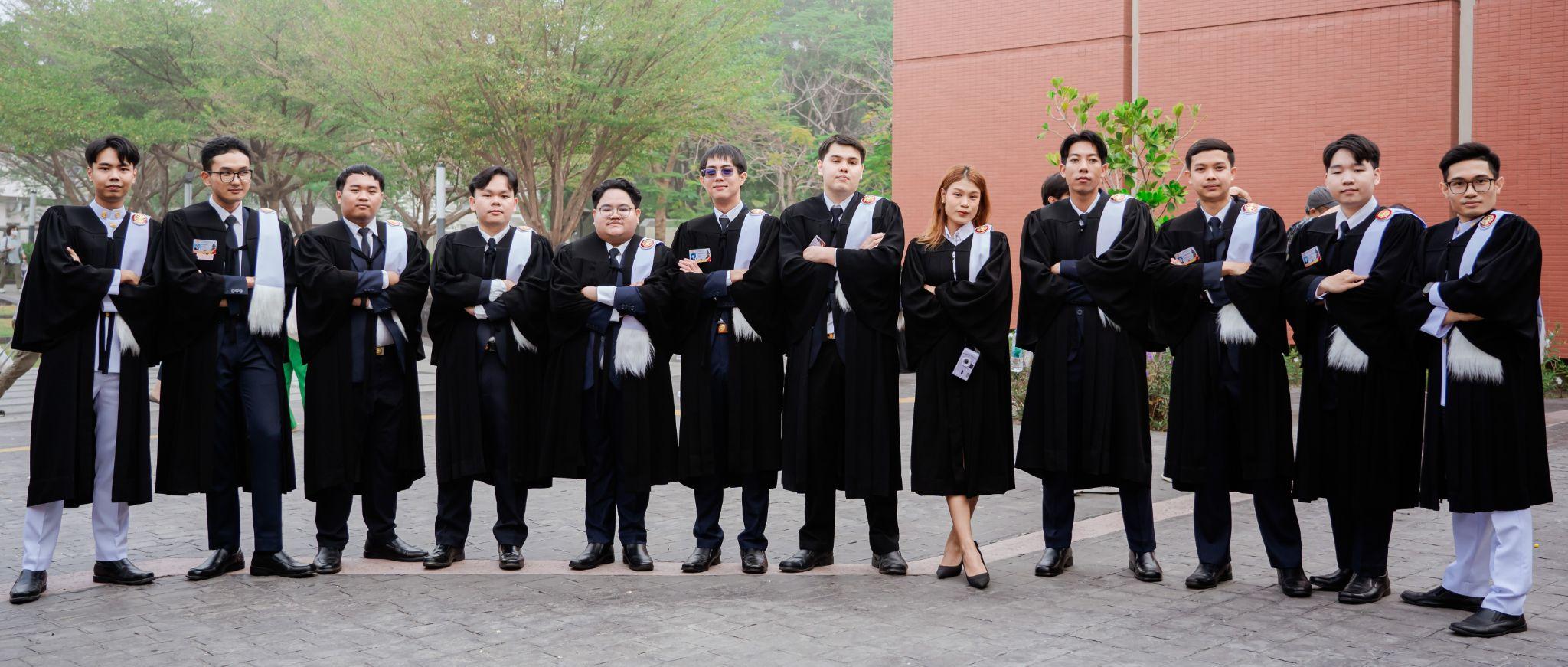 ผลงานรับปริญญา มหาวิทยาลัยธรรมศาสตร์ โดย Ardy Cinematic ภาพที่ 7