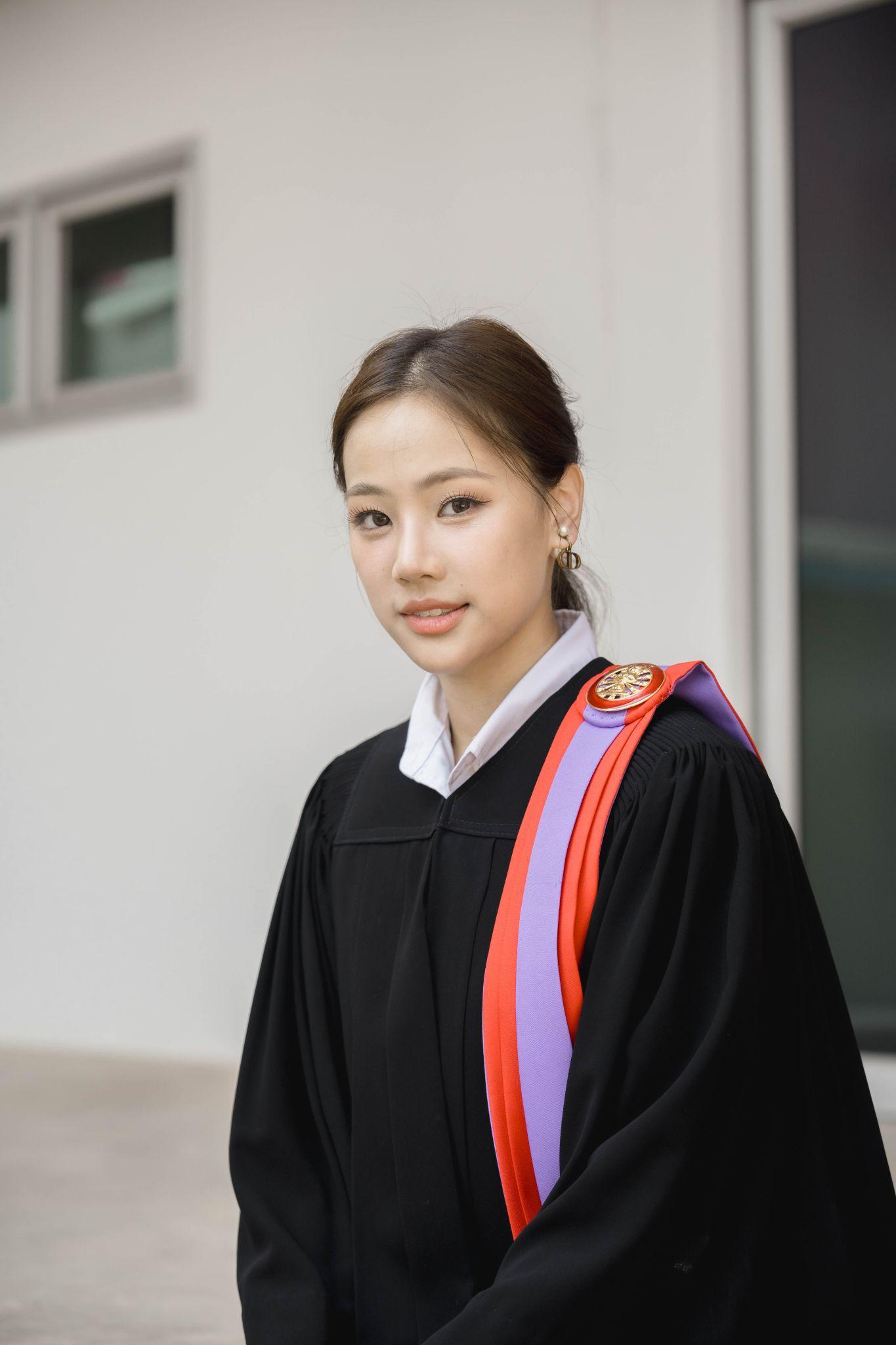 ผลงานรับปริญญา มหาวิทยาลัยธรรมศาสตร์ โดย KM.PhotoStudio ภาพที่ 5