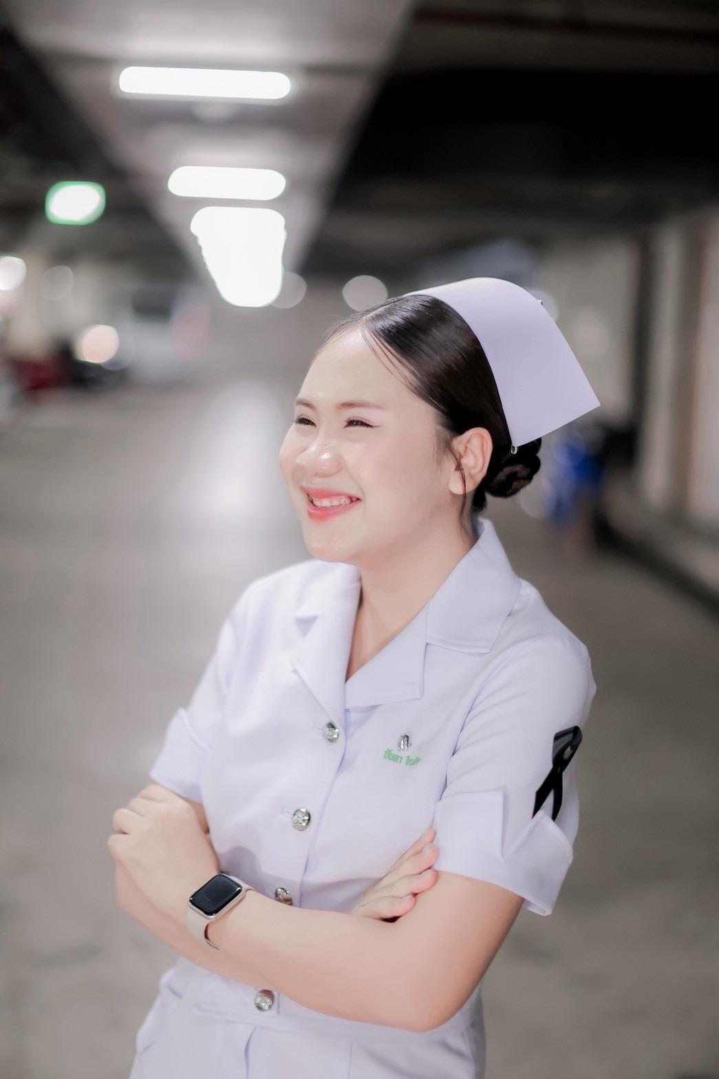ผลงานรับปริญญา โดย Captain Studio ภาพที่ 2