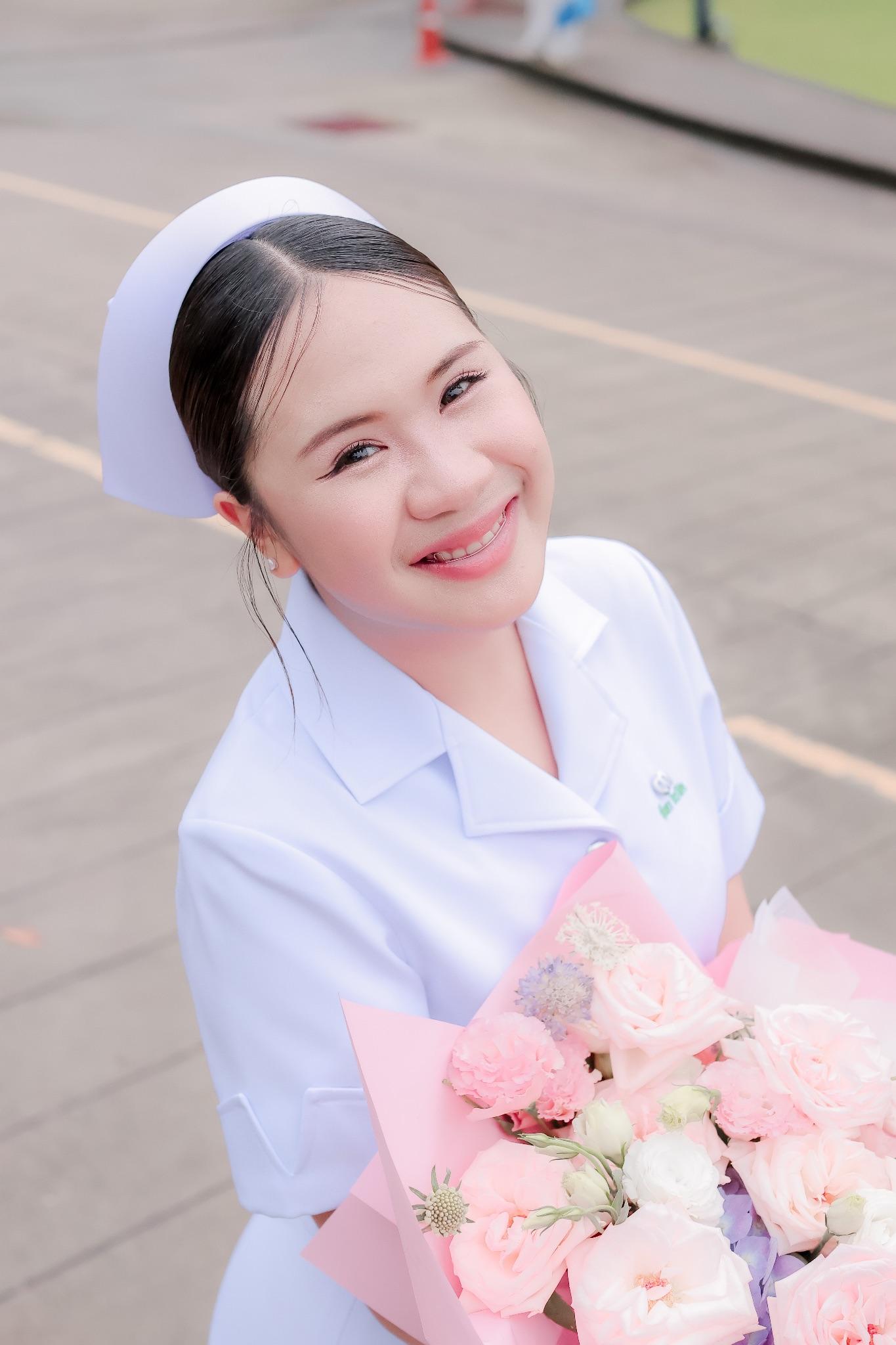 ผลงานรับปริญญา โดย Captain Studio ภาพที่ 1