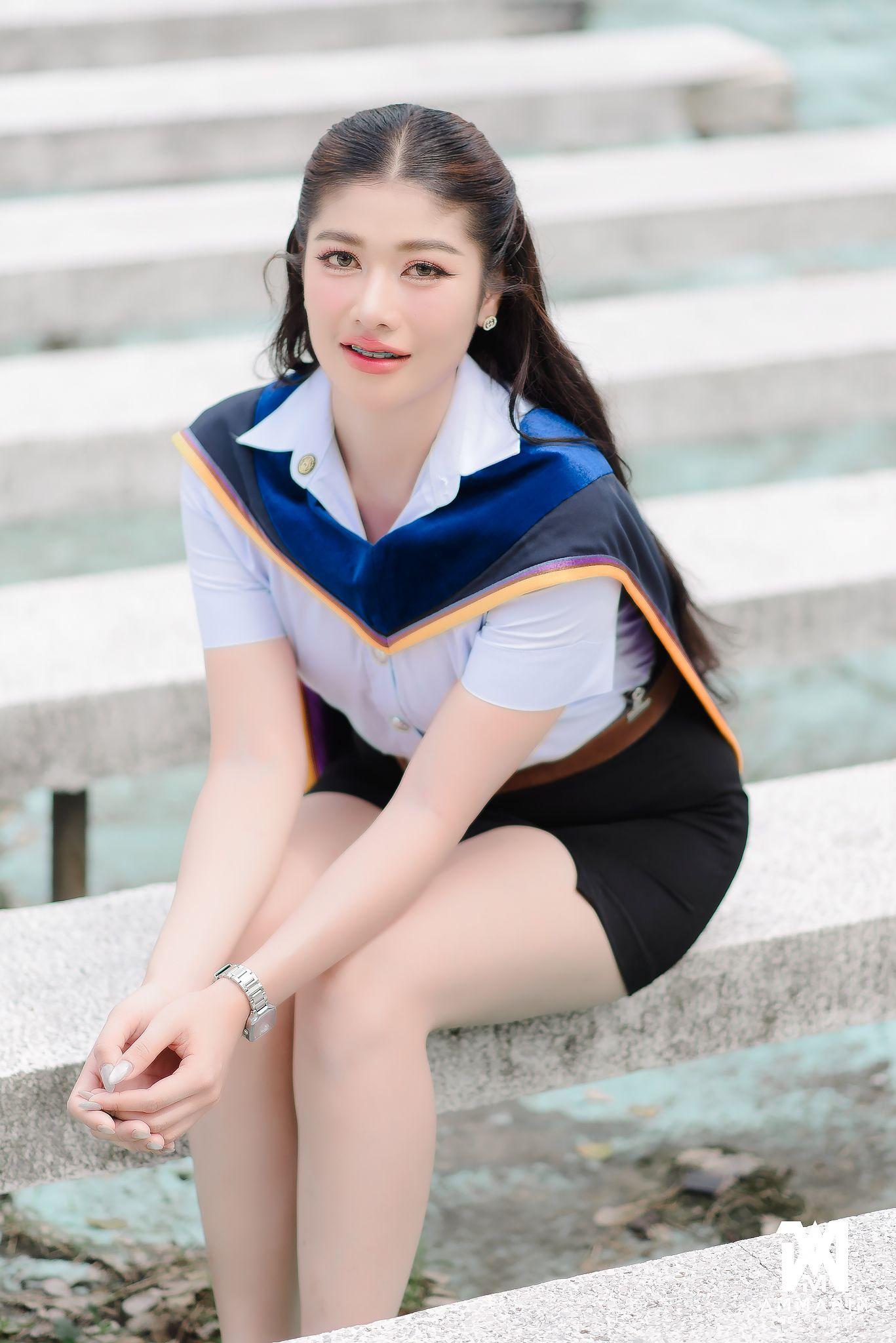 ผลงานรับปริญญา มหาวิทยาลัยราชภัฏบุรีรัมย์ โดย 2001 PHOTO ภาพที่ 1