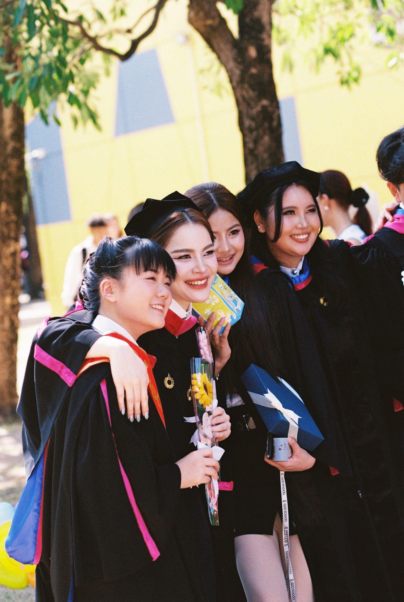 ผลงานรับปริญญา มหาวิทยาลัยรังสิต โดย Akeanan Photo ภาพที่ 11