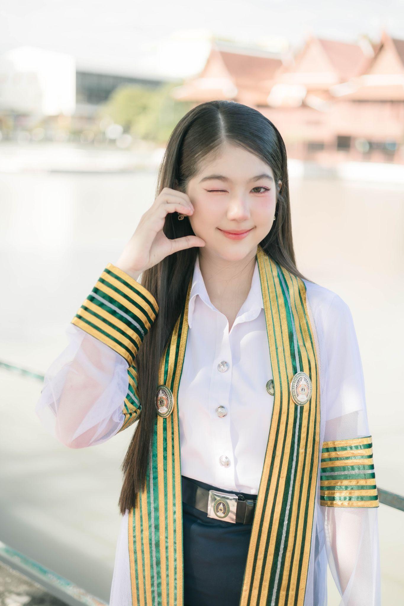 ผลงานรับปริญญา มหาวิทยาลัยราชภัฏวไลยอลงกรณ์ ในพระบรมราชูปถัมภ์ โดย tongfilms ภาพที่ 2