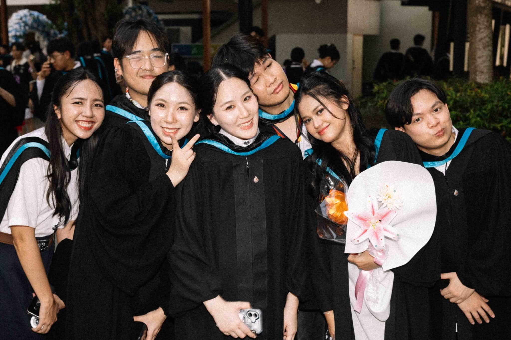 ผลงานรับปริญญา มหาวิทยาลัยศิลปากร โดย Sky Photo ภาพที่ 14