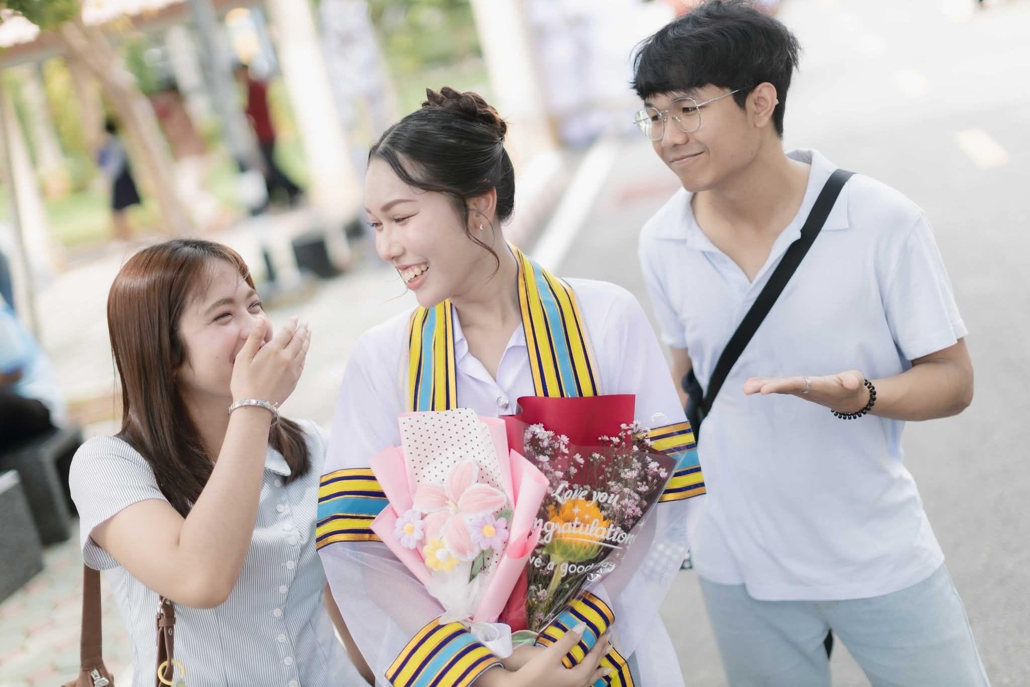 ผลงานรับปริญญา มหาวิทยาลัยเทคโนโลยีราชมงคลศรีวิชัย โดย Sky Photo ภาพที่ 2